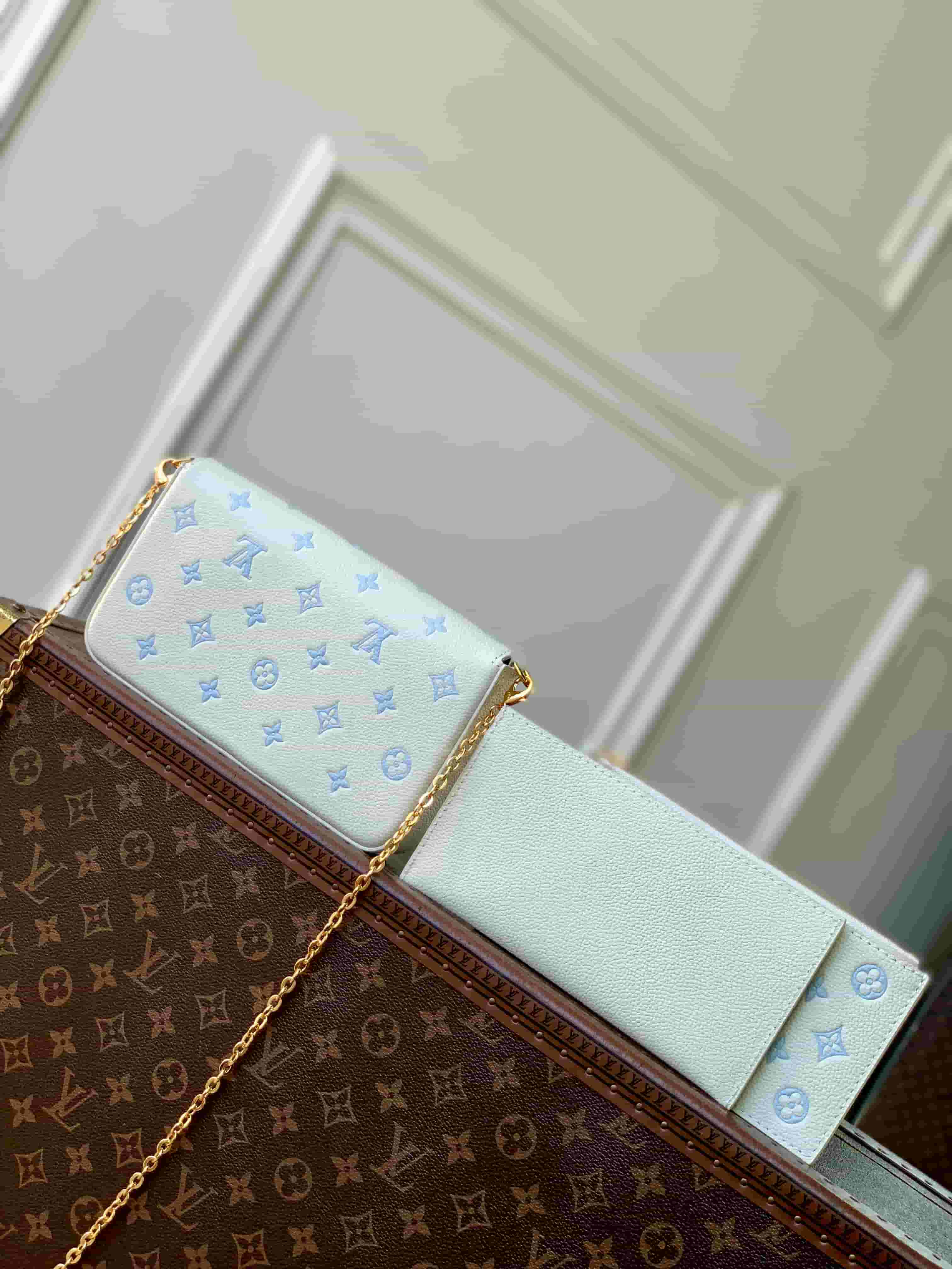 Louis Vuitton Pochette Félicie Monogram Milky White/Blue Embossed grained cowhide leather M28127 High