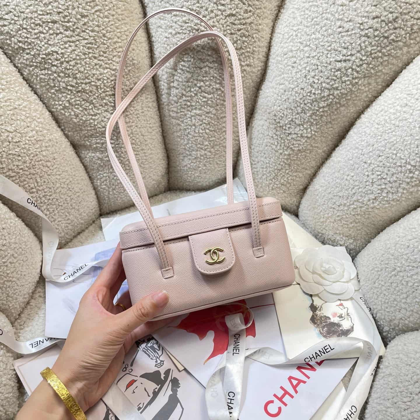 Chanel Long Vanity with Leather Strap Grained Shiny Calfskin & Gold-Tone Metal Light Pink AP5067 A