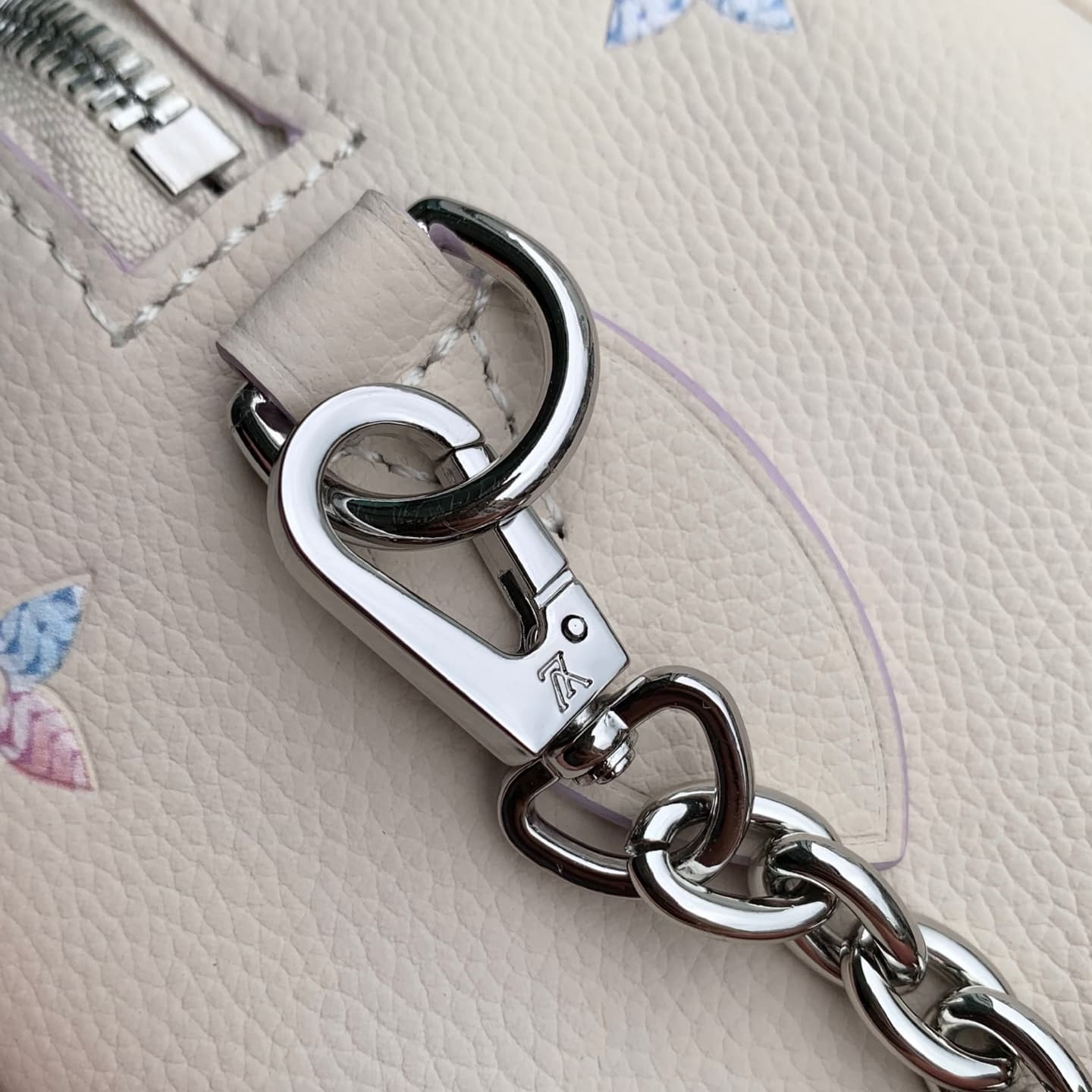 Louis Vuitton Speedy Bandoulière 20 Link Quartz Embossed cowhide leather M2A099 High