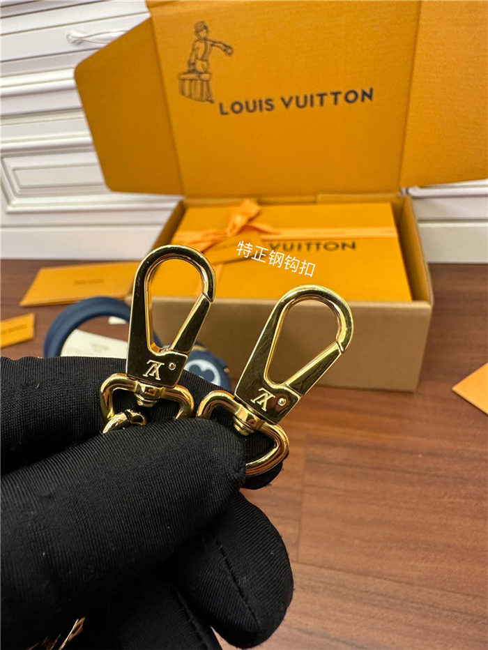Louis Vuitton SPEEDY BANDOULIÈRE 20 Embossed supple cowhide leather M46517 Top