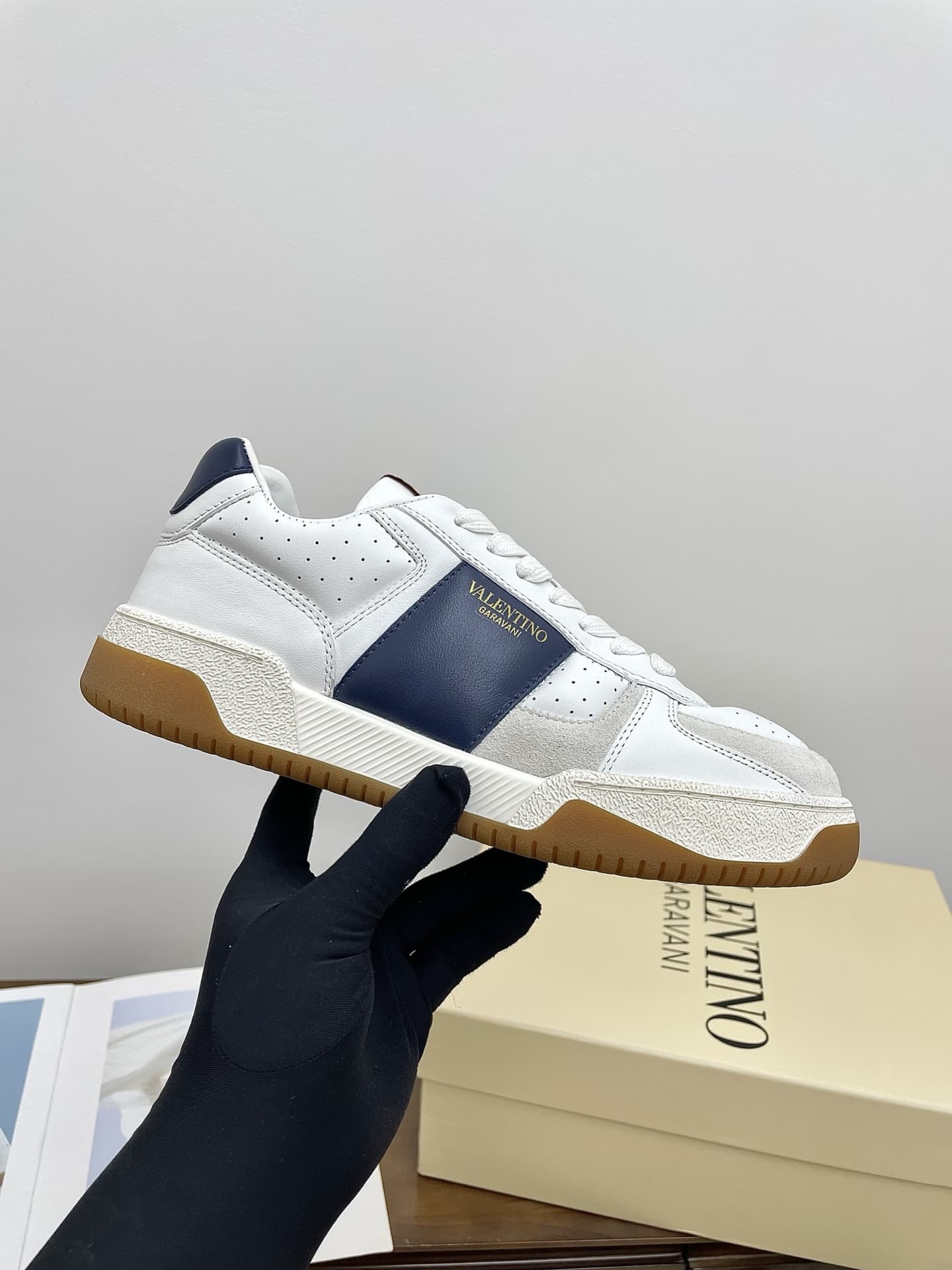 Valentino Garavani Upvillage leather sneakers Shoes Men Women