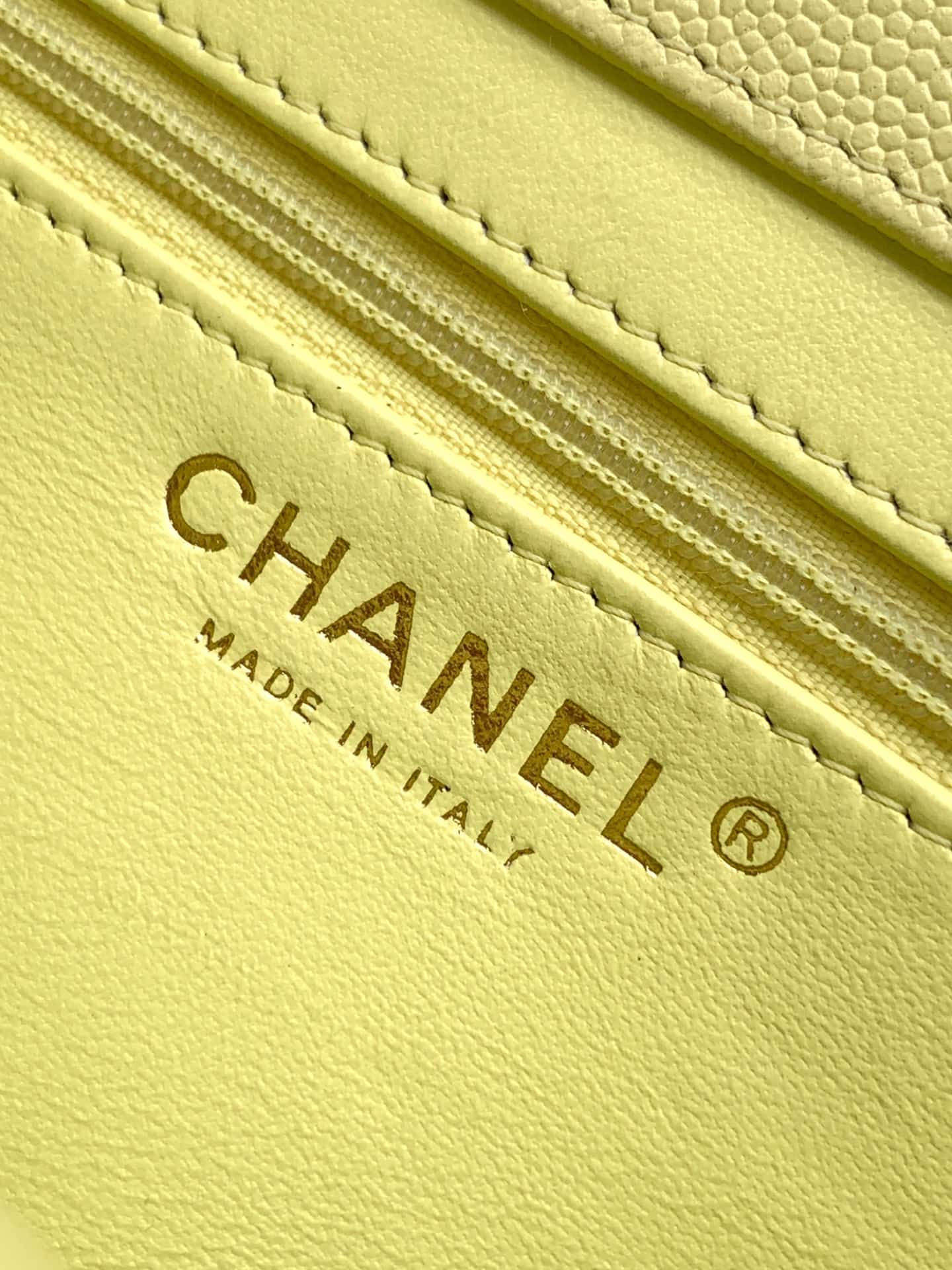 Chanel Clutch with Leather Strap Grained Shiny Calfskin & Gold-Tone Metal Yellow  5809 High