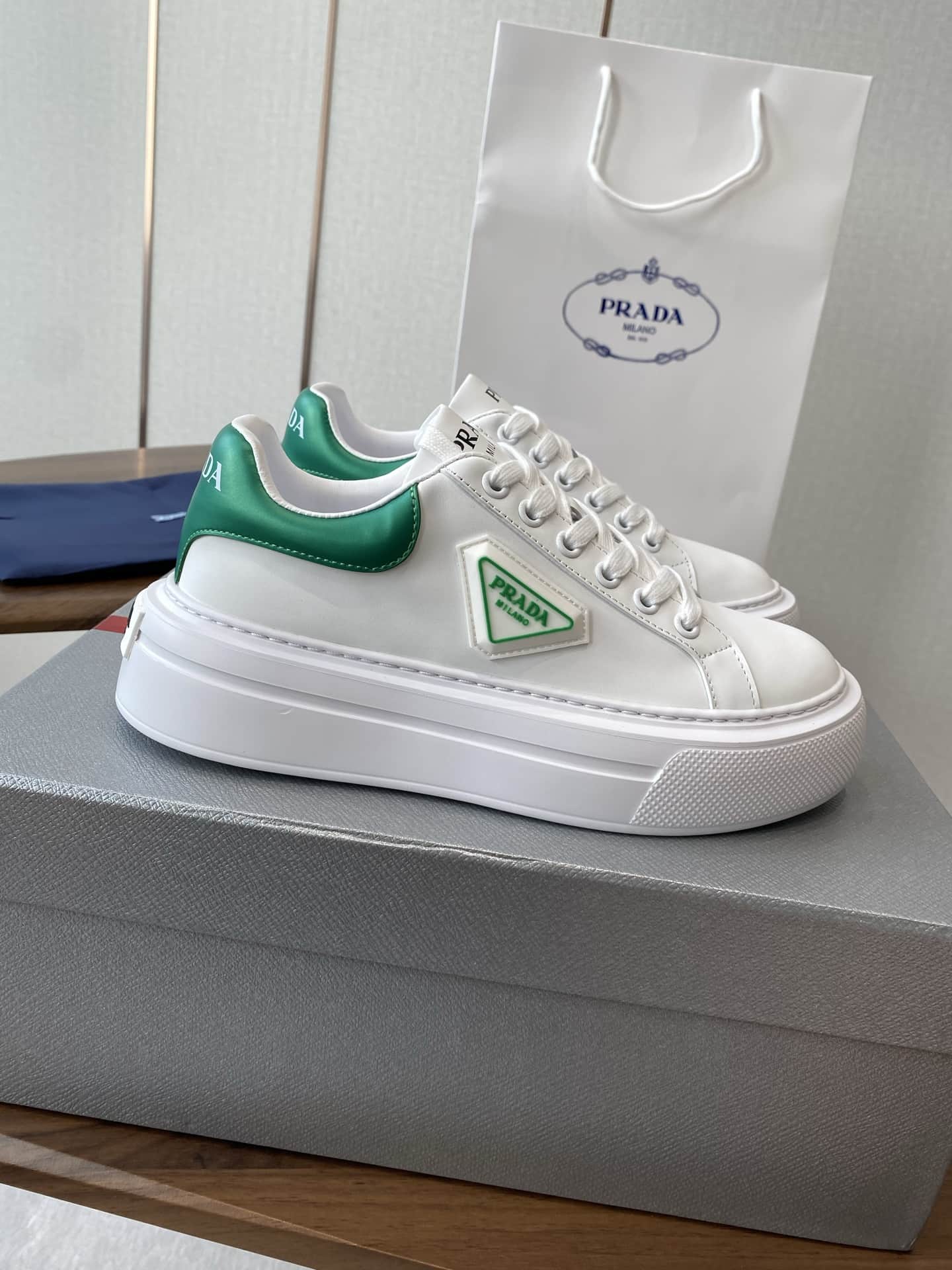 Prada Sneaker Shoes Men Women