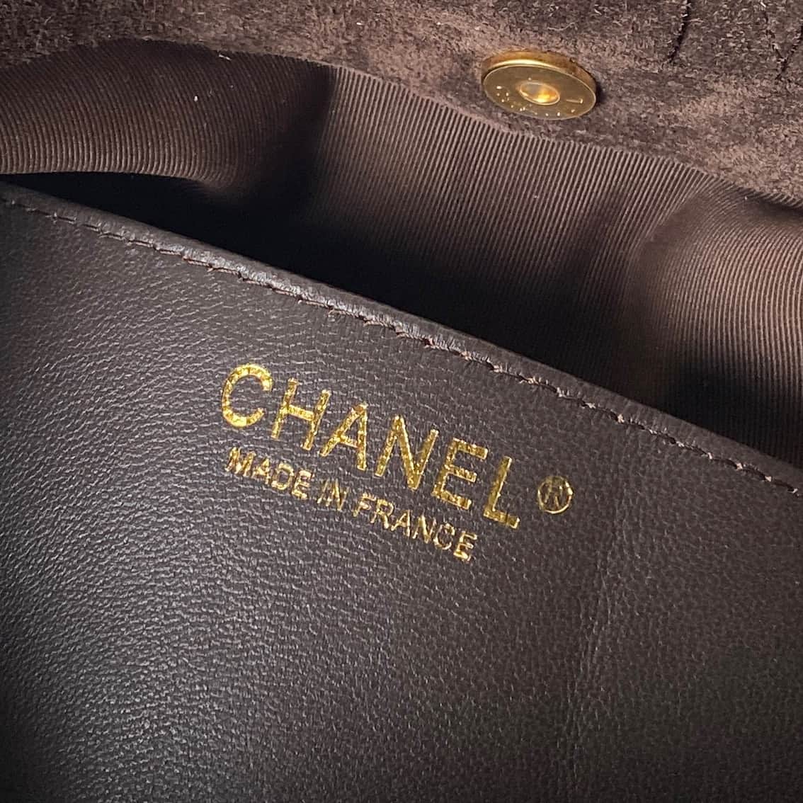 Chanel Medium Hobo Bag Suede Calfskin Turtoise-Shell Effect Plexi & Gold-Tone Metal Brown AS6010 High