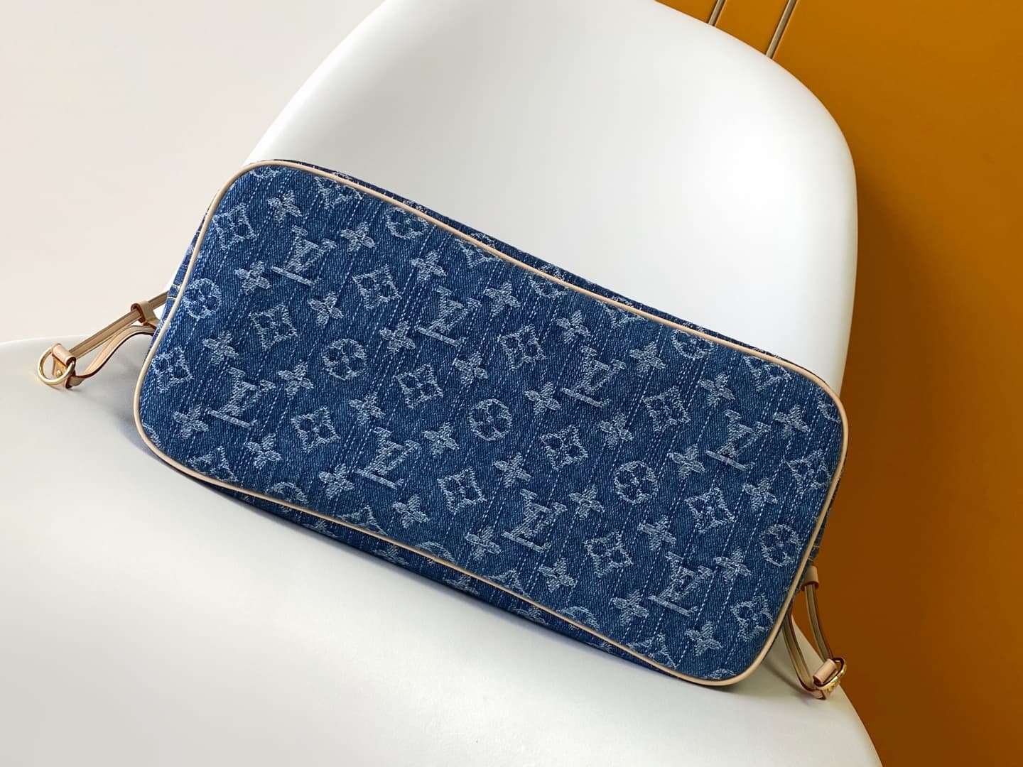 Louis Vuitton Neverfull MM Denim Blue M13192 High