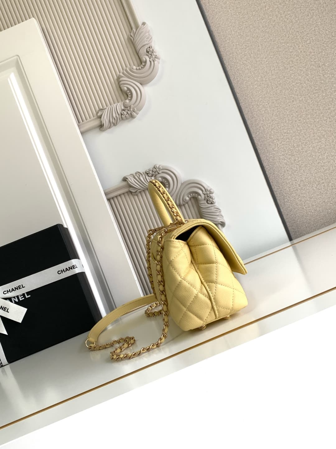 MINI FLAP BAG WITH TOP HANDLE AS2215 Grained Calfskin & Gold Metal Yellow A