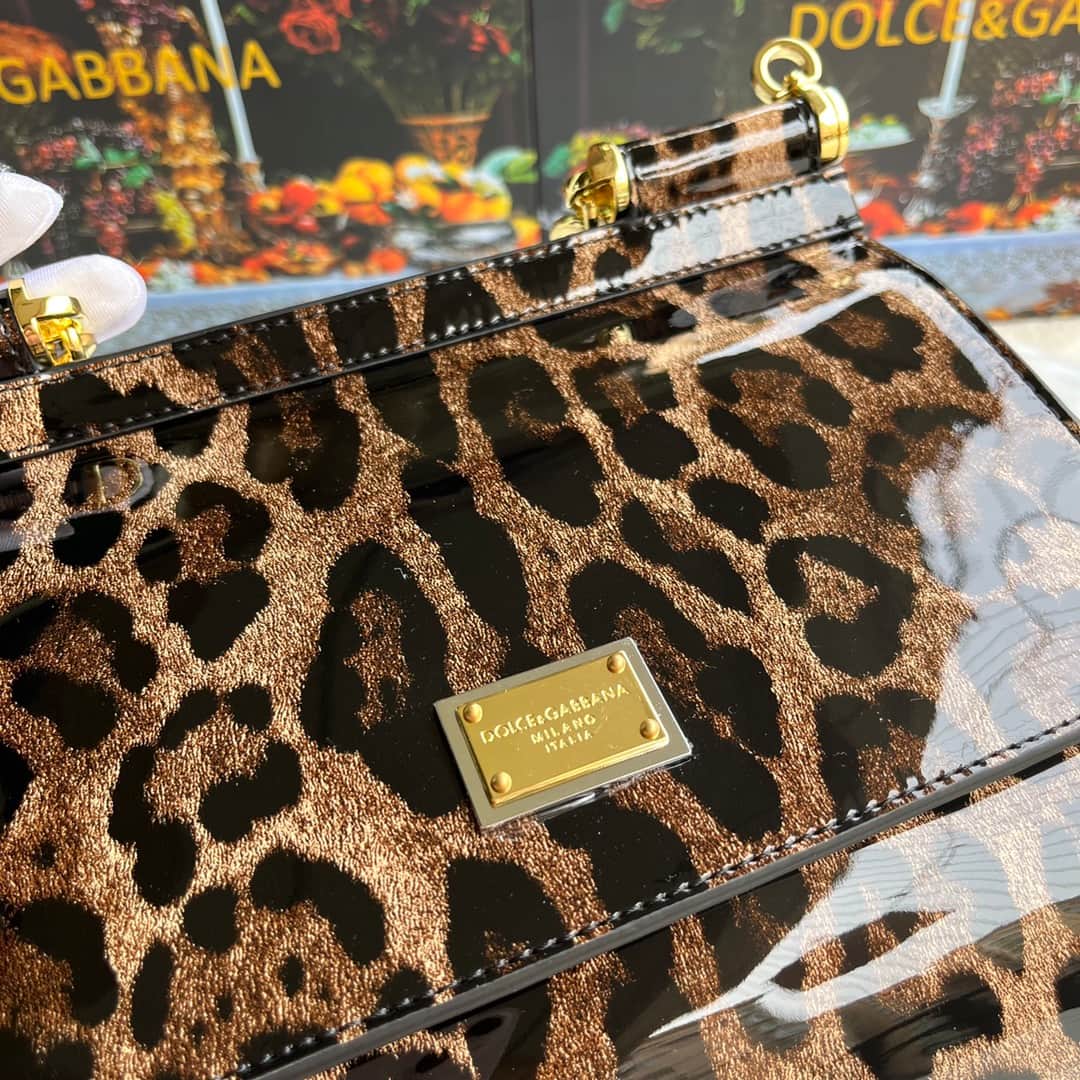 Dolce & Gabbana Medium Sicily handbag in leopard-print polished calfskin High