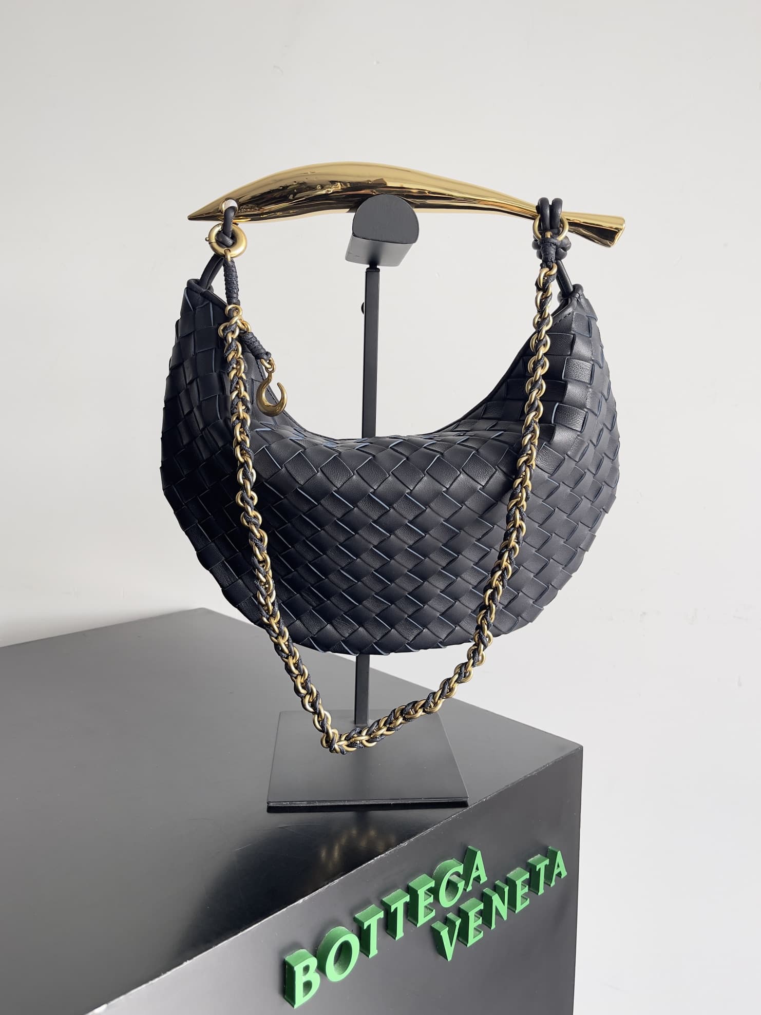 BV Sardine Chain Intrecciato Top