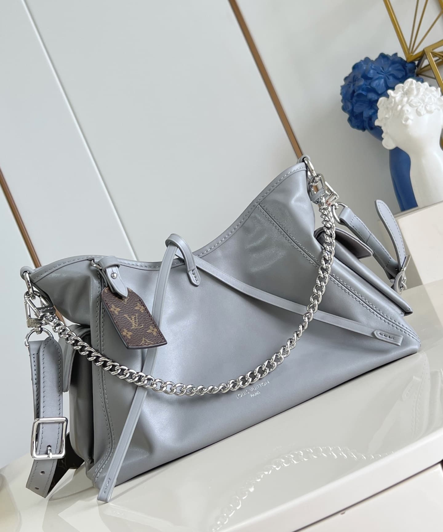 Louis Vuitton CarryAll Cargo Vibe PM Trianon Gray Lambskin leather M12579 High
