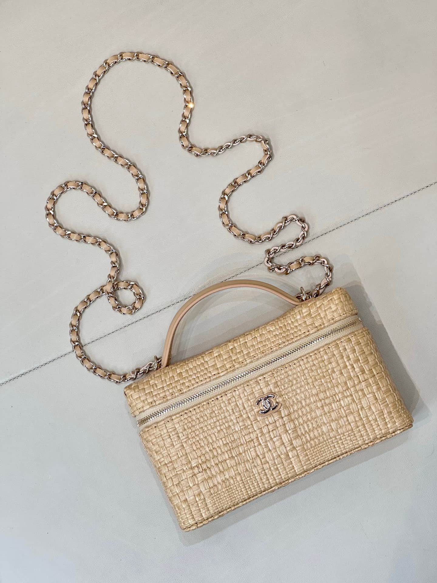 Chanel Classic Vanity with Chain Braided Raffia & Gold-Tone Metal Beige AP4385 TOP