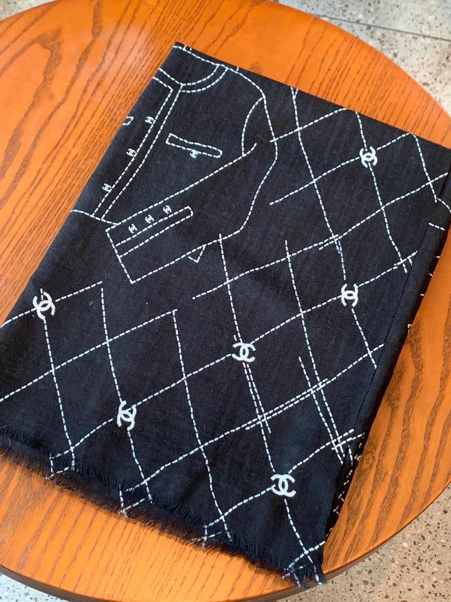 Chanel scarf 25287