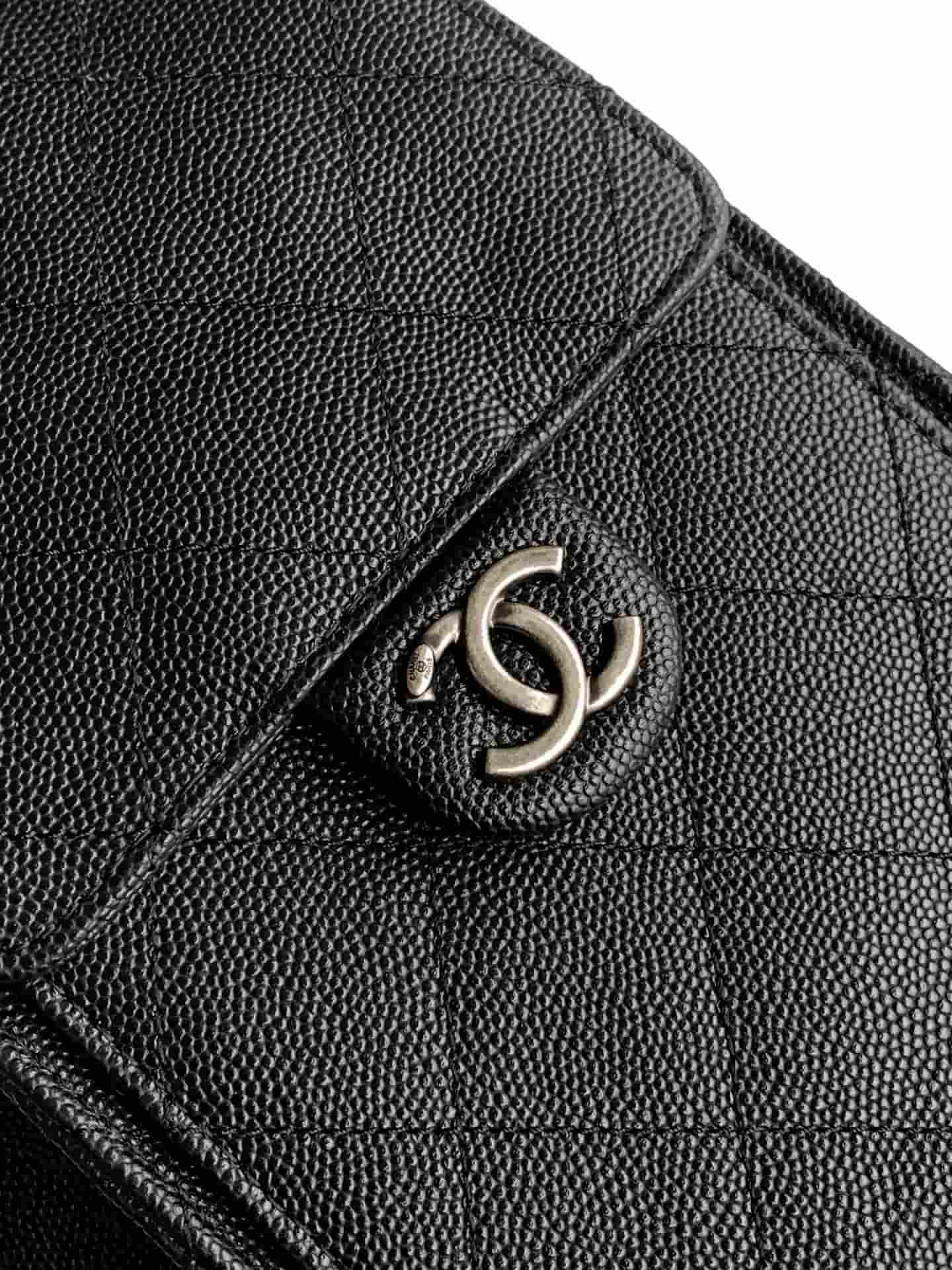 Chanel 25 Small Hobo handbag AS5293 Grained Calfskin &Silver-tone metal Black A