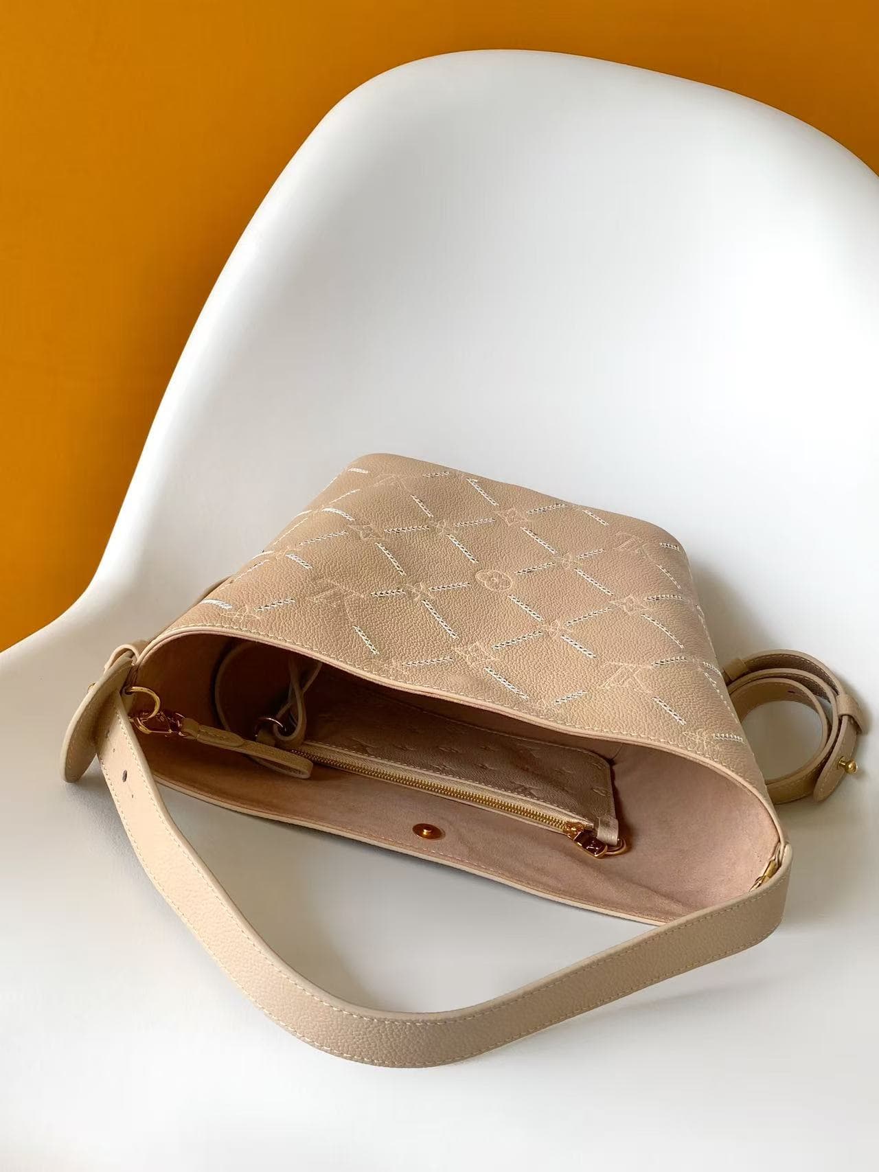Louis Vuitton All In MM Hazelnut Couture Cowhide leather M28524 High