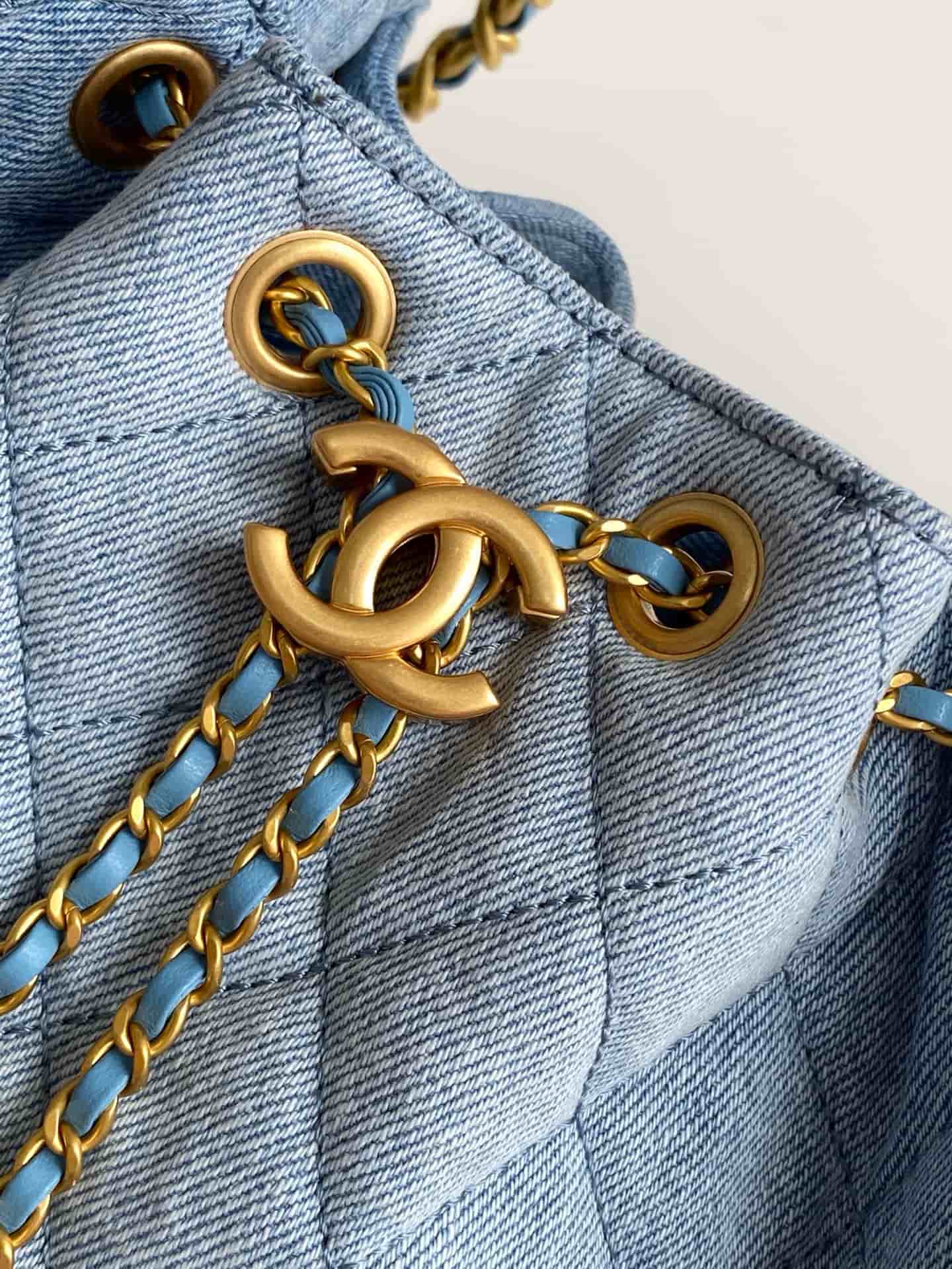 Chanel 25 Mini Hobo handbag AS5631 Denim & gold-tone metal Blue A