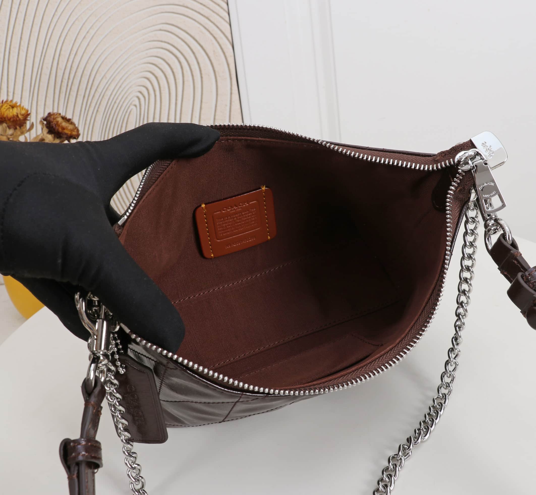 Coach Caitlin Shoulder Bag With Quilting Glazed leather/Silver/Maple High
