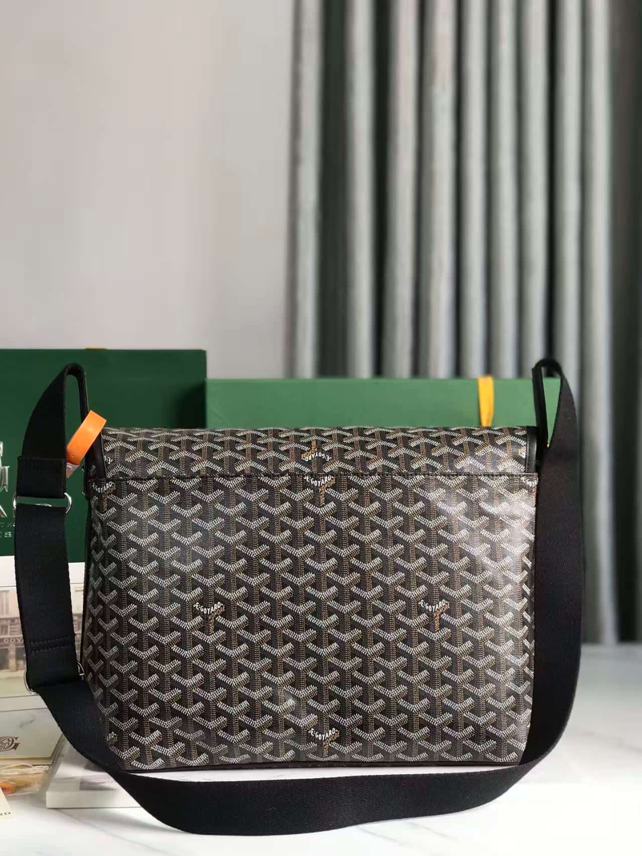 GOYARD Capetien Messenger Bag High