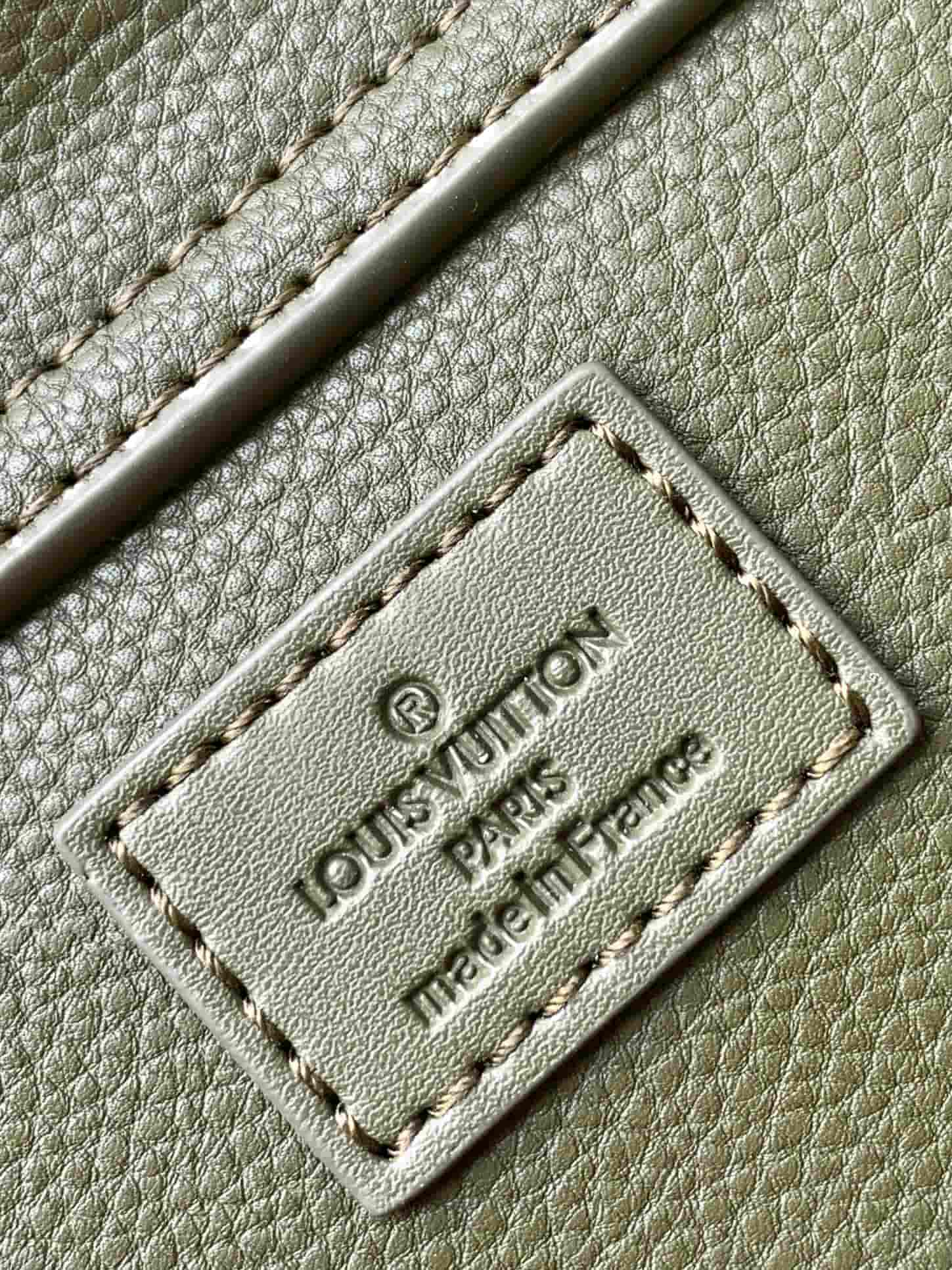 Louis Vuitton Aerogram Takeoff Sling bag Olive Green Cowhide Leather M21364 High