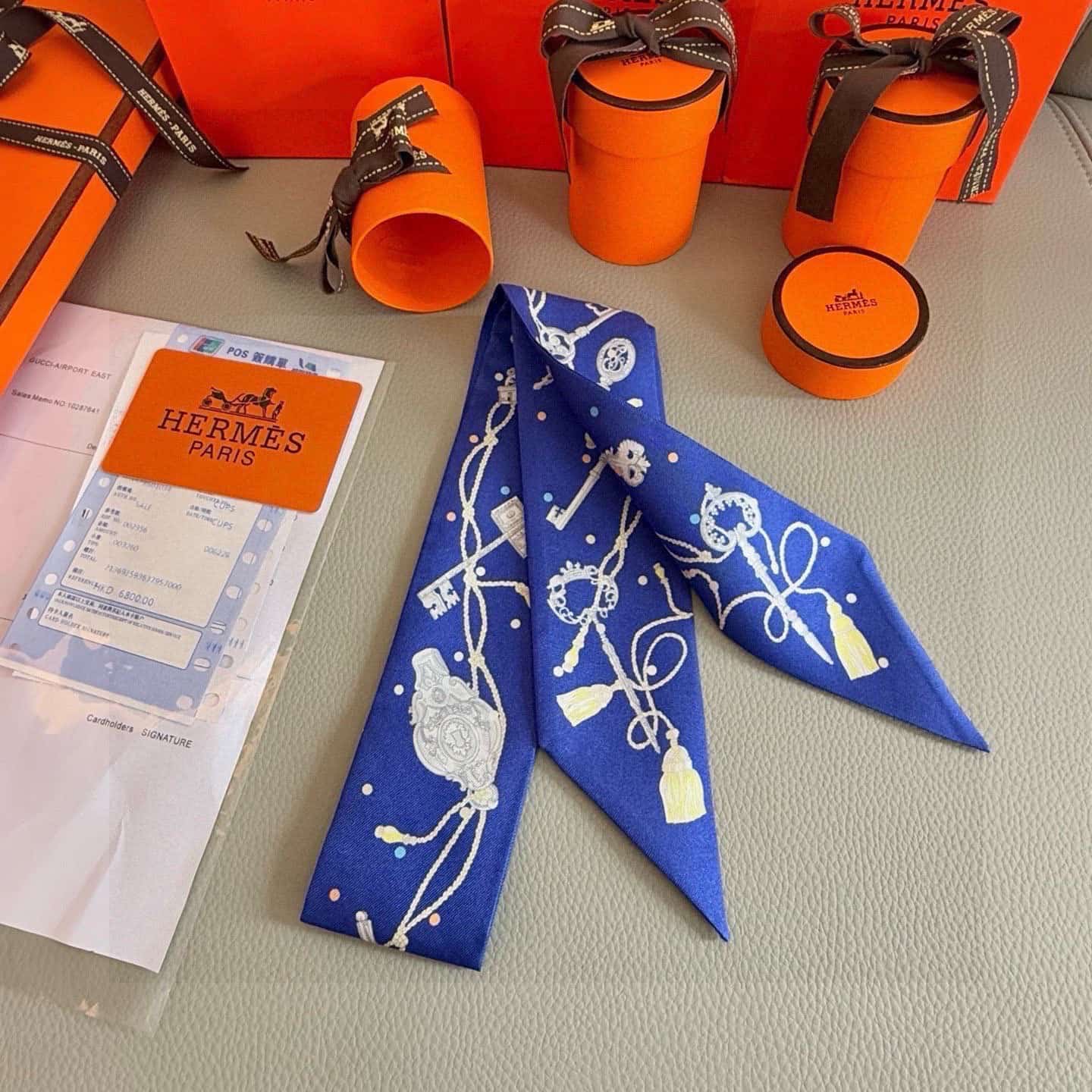 Hermes Les Cles A Pois Twilly silk scarf