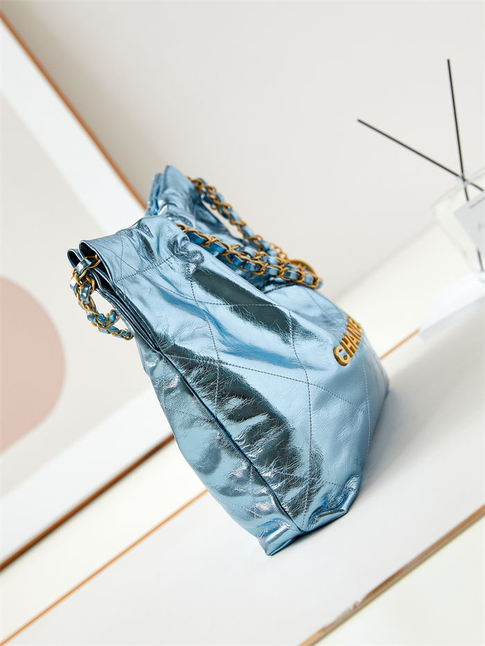 Chanel 22 SMALL HANDBAG Metallic Calfskin & Gold-Tone Metal AS3260 Blue A