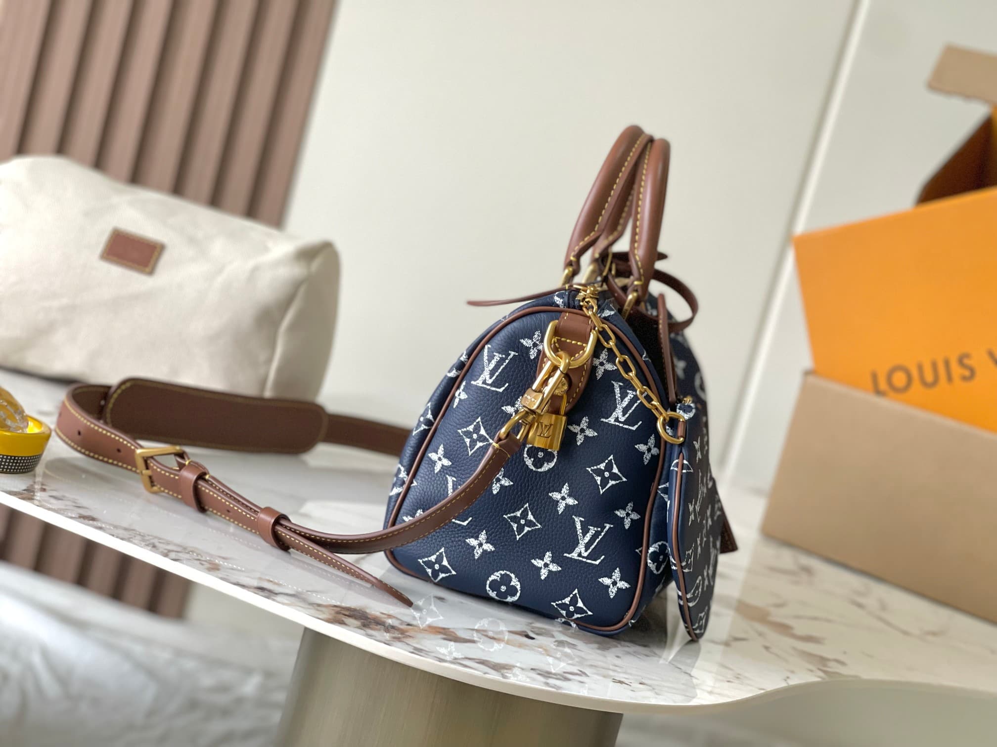 Louis Vuitton Speedy P9 Bandoulière 25 Calf leather M15278 Indigo Blue TOP