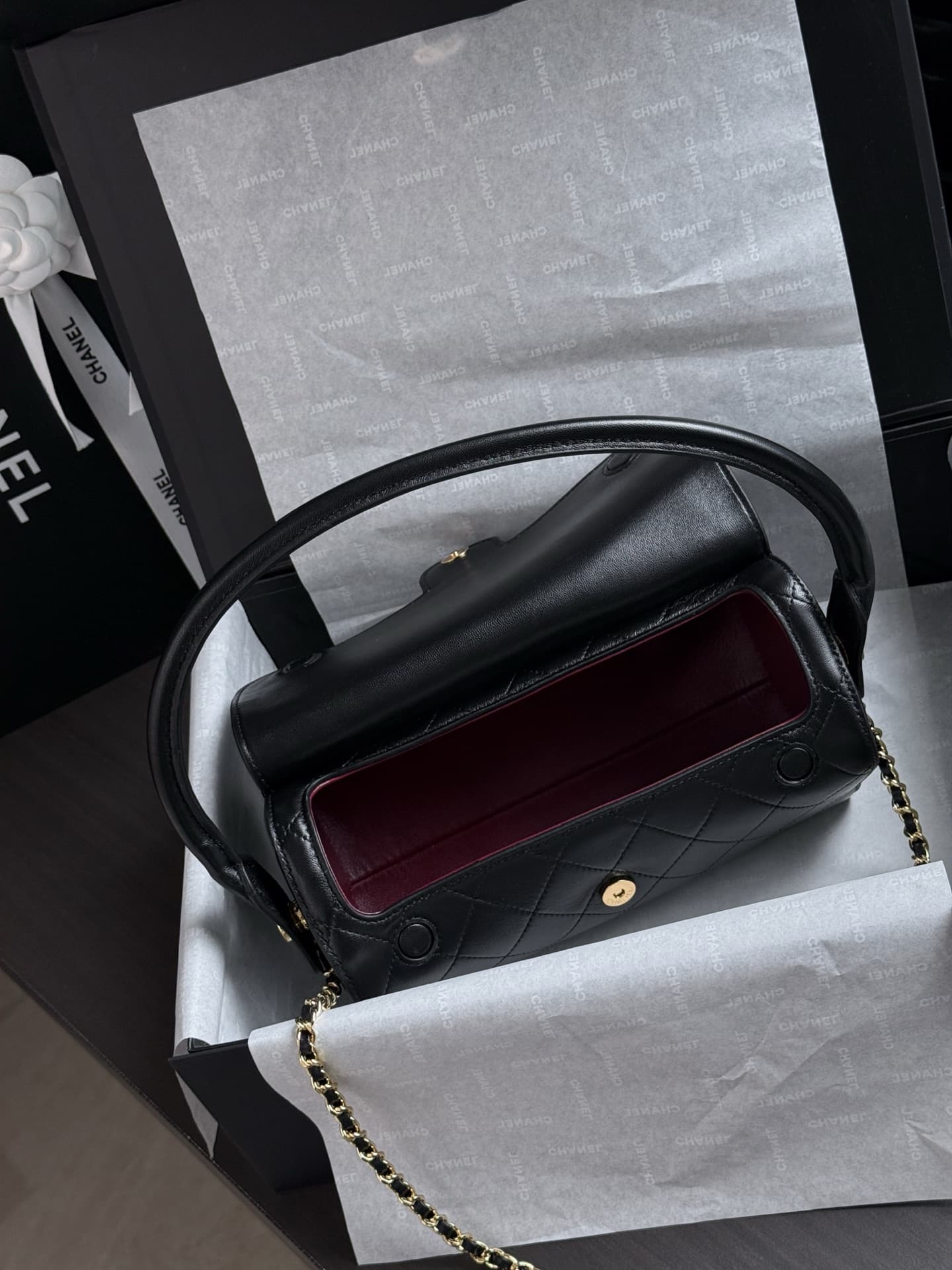 Chanel Clutch with chain Calfskin & Gold-Tone Metal AP5294 Black High