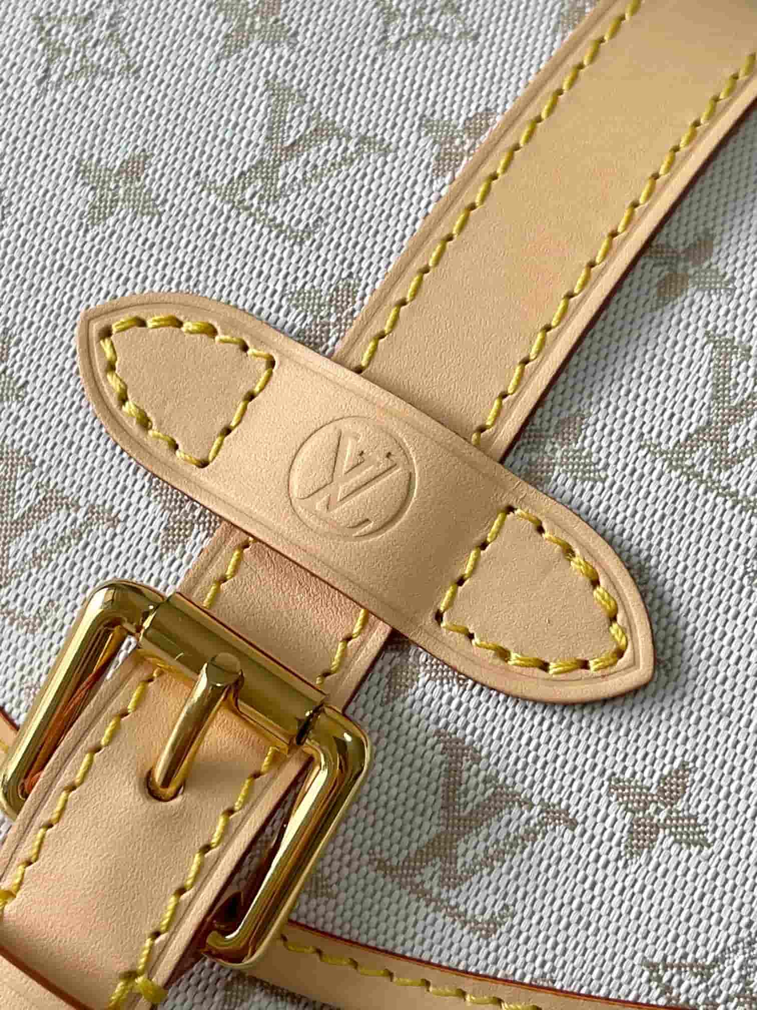 Louis Vuitton Saumur BB Mastic Cream Polyamide M12327 TOP