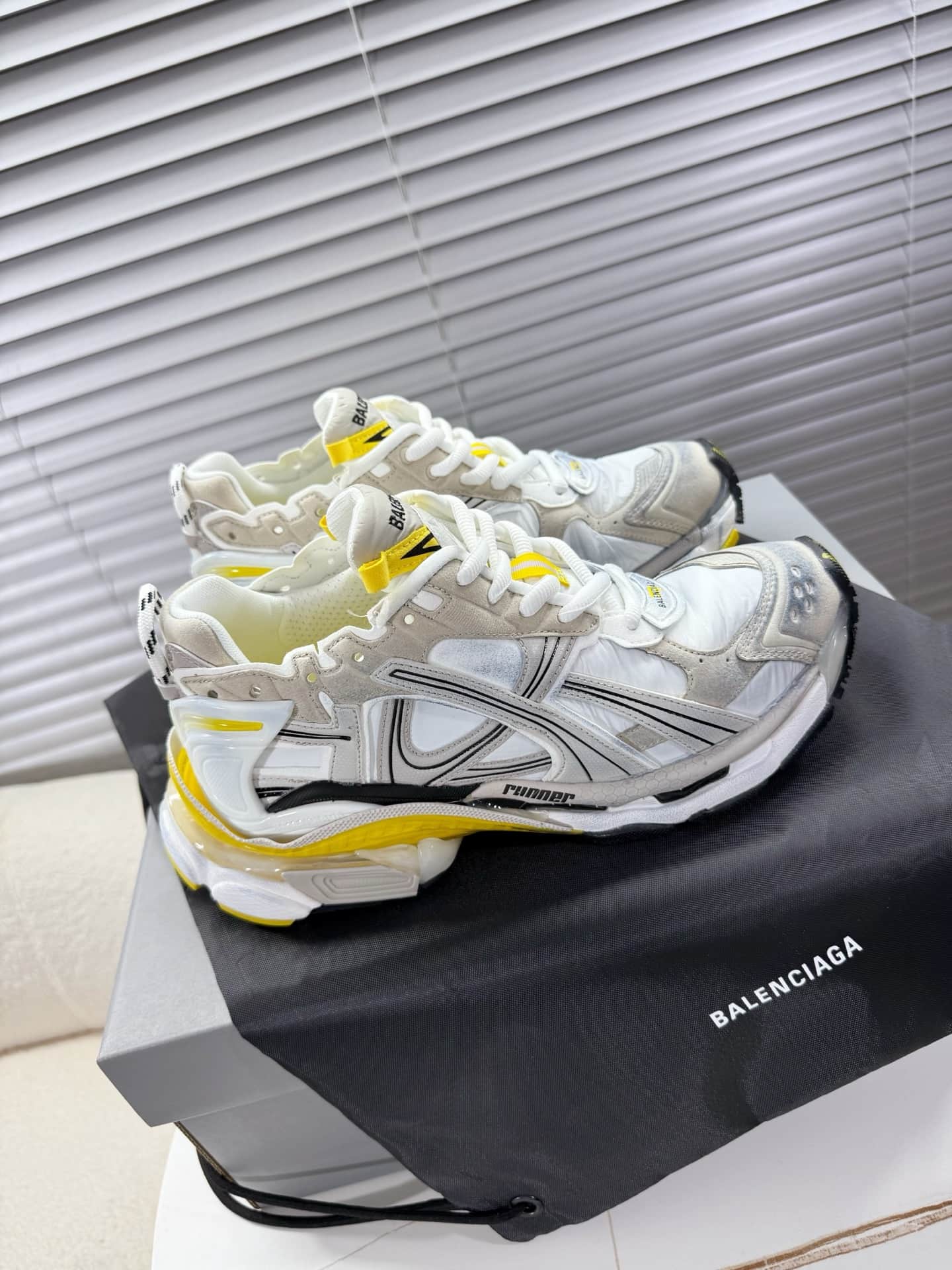 Balenciaga Runner Sneaker Shoes Men Women