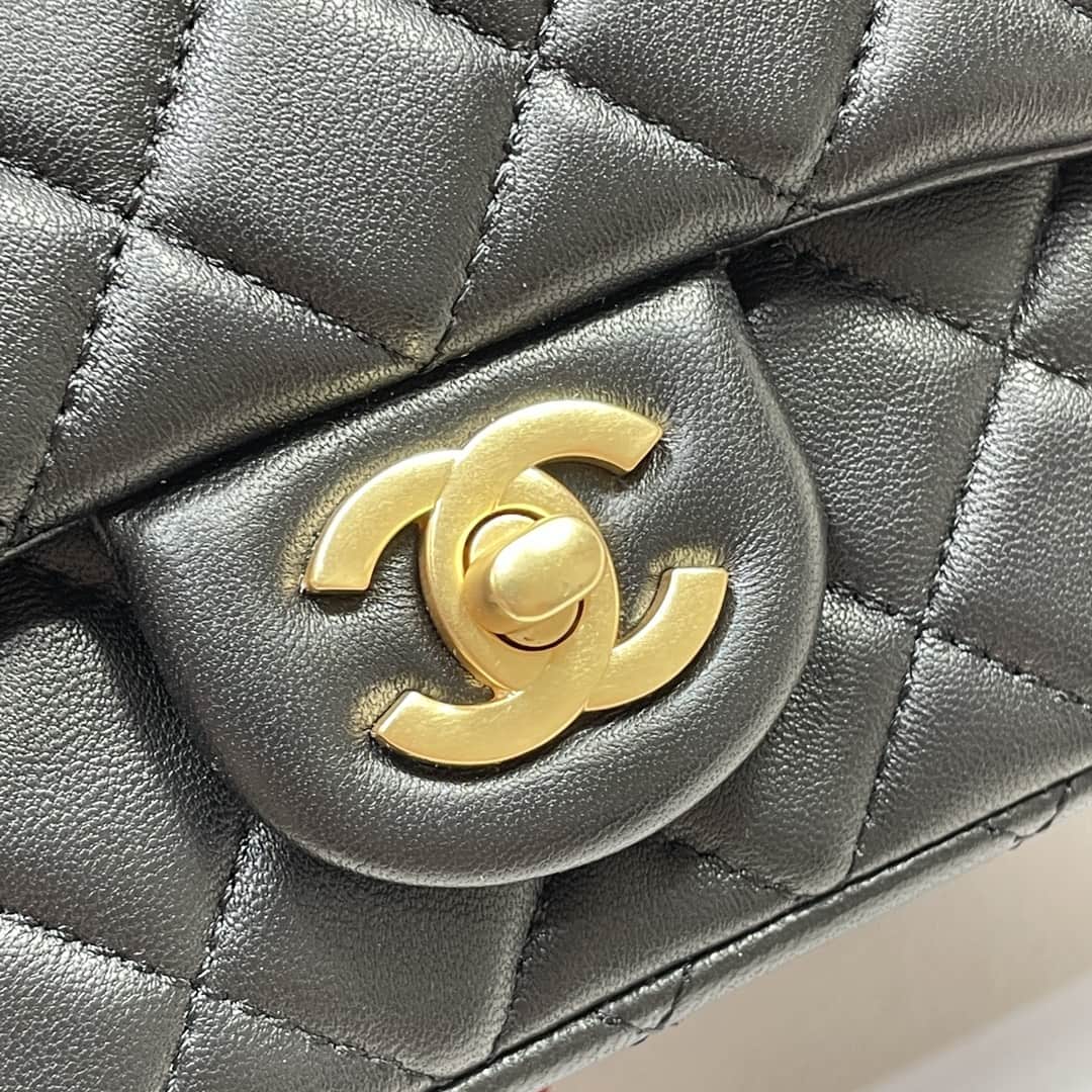 Chanel SUPERMINI FLAP BAG AS4040 Lambskin & Gold-Tone Metal Black A