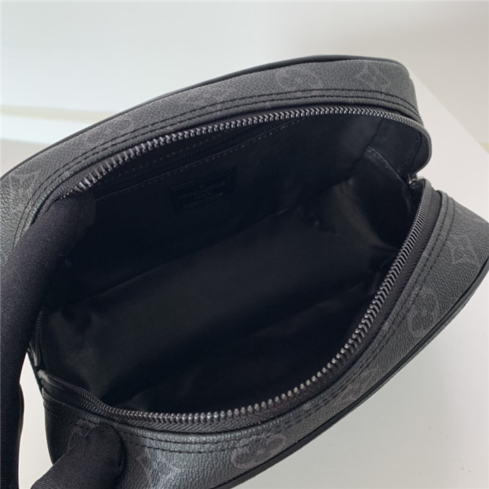 Louis Vuitton TOILETRY BAG 25 Monogram Eclipse High