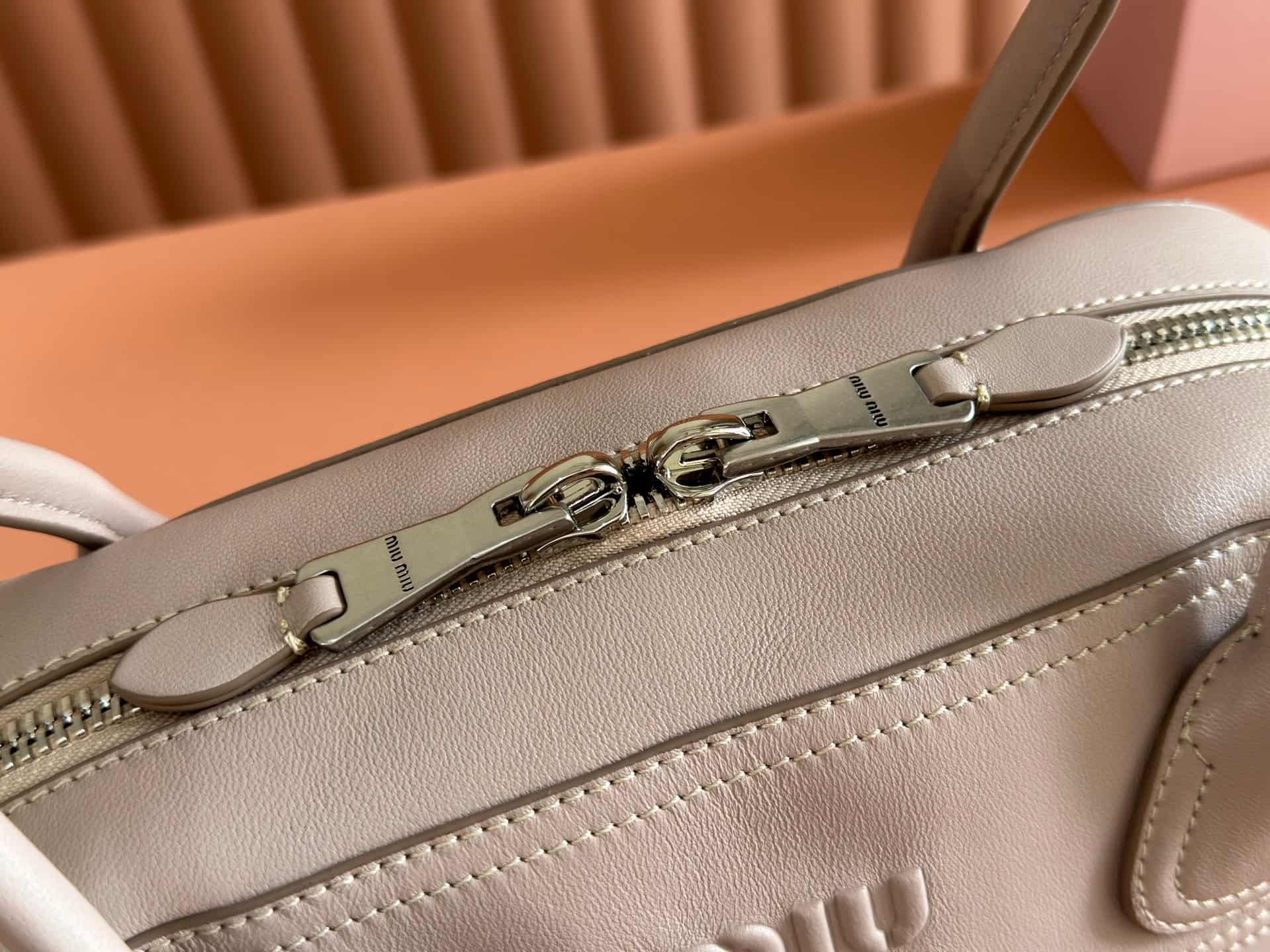 Miu Miu Vivant nappa leather bag Power Pink 5BB196 TOP