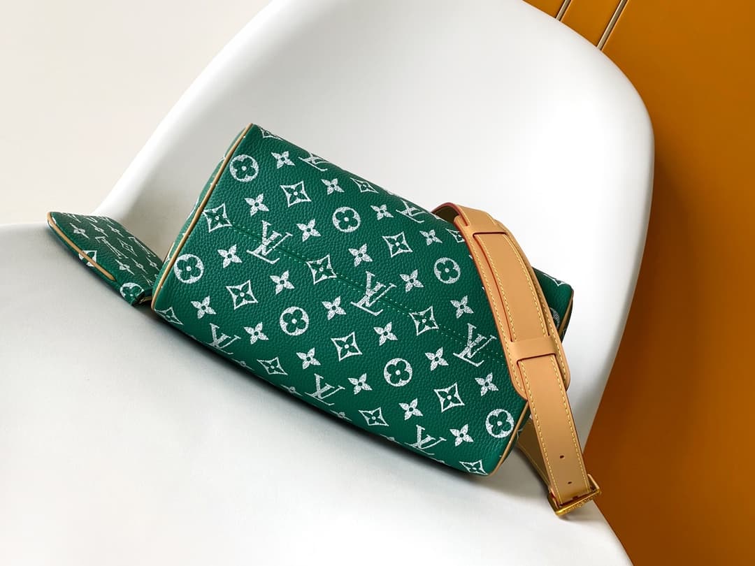 Louis Vuitton Speedy P9 Bandoulière 25 Green Soft calfskin M24423 High