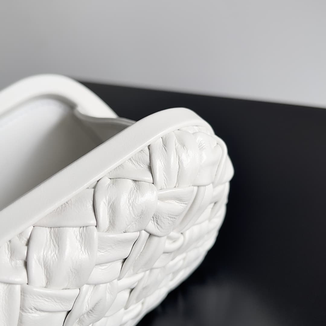 BV Knot Minaudière Clutch Lambskin Top