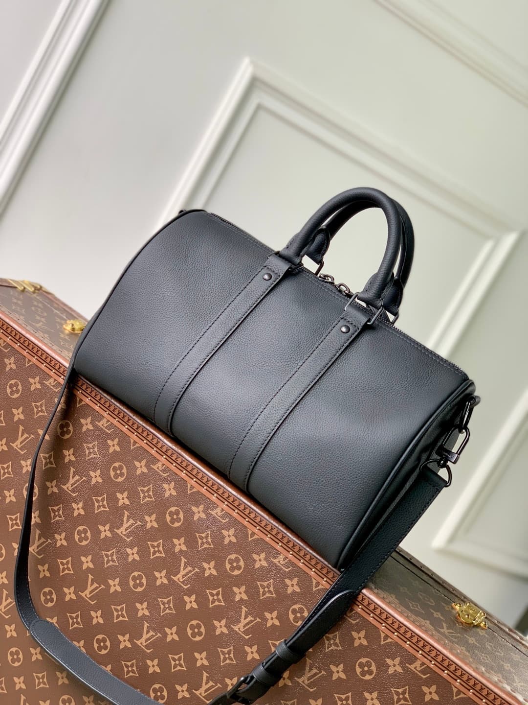 Louis Vuitton Keepall Bandoulière 35 Waxy calfskin M15249 Black High