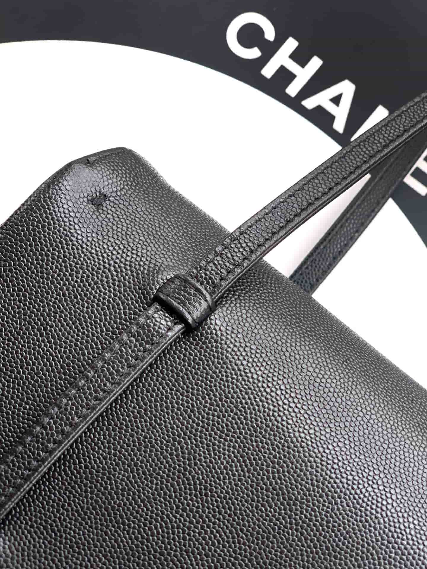 Chanel Clutch with Leather Strap Grained Shiny Calfskin & Gold-Tone Metal Black 5809 High