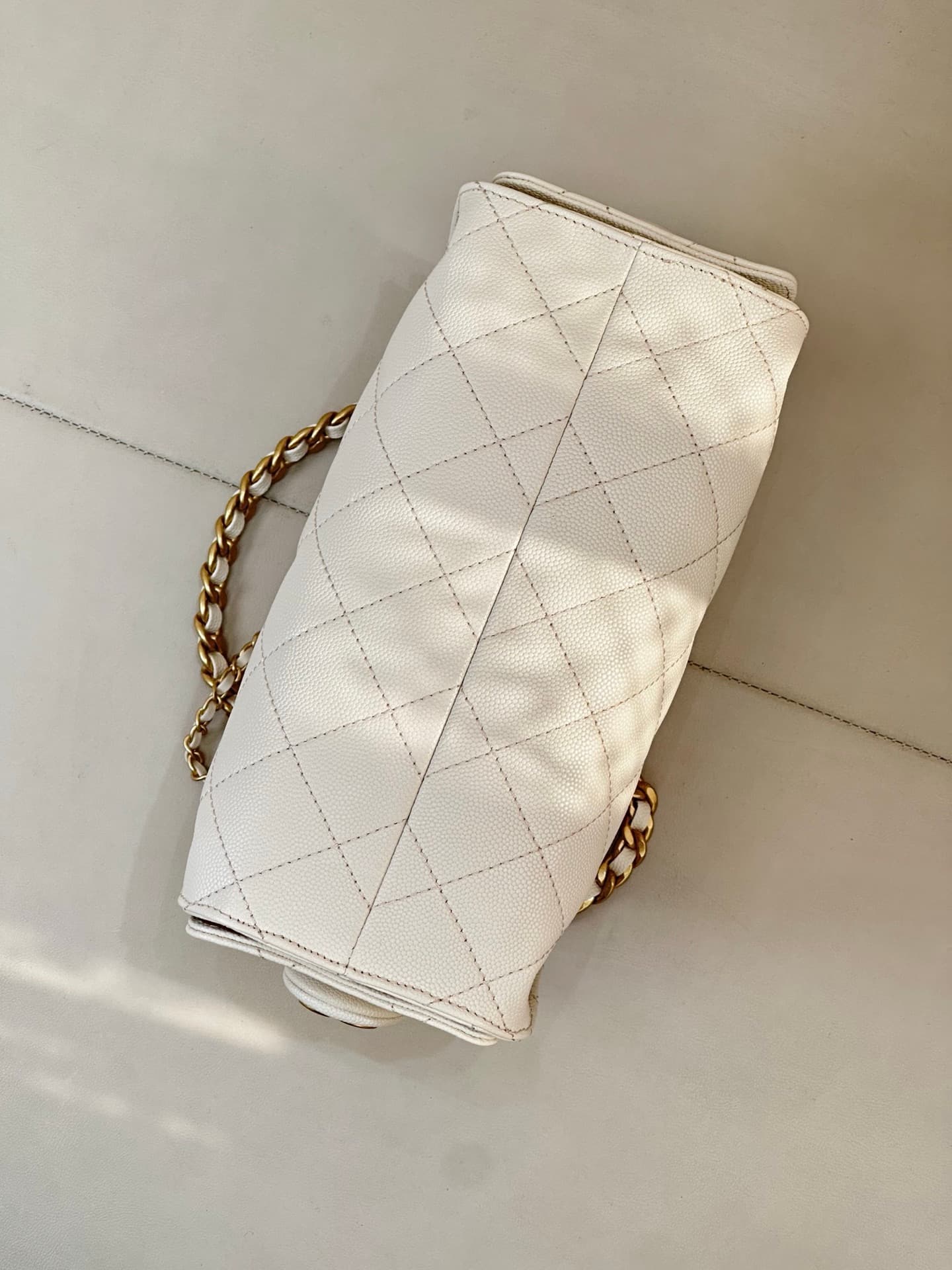 CHANEL 25 Mini Handbag AS5631 Grained Calfskin & Gold-tone Metal Cream TOP