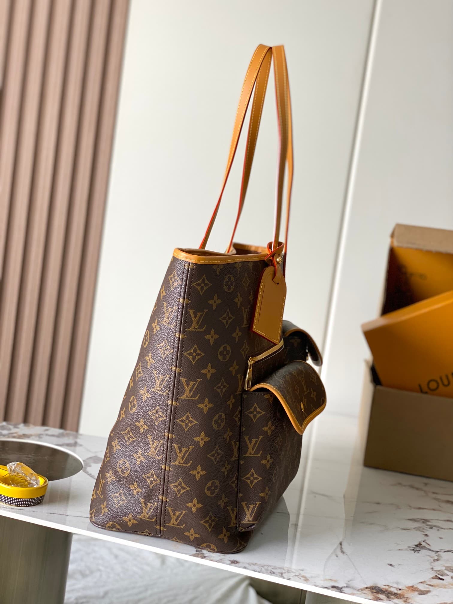 Louis Vuitton Nevereverfull Cargo Monogram Archive coated canvas M2A617 TOP