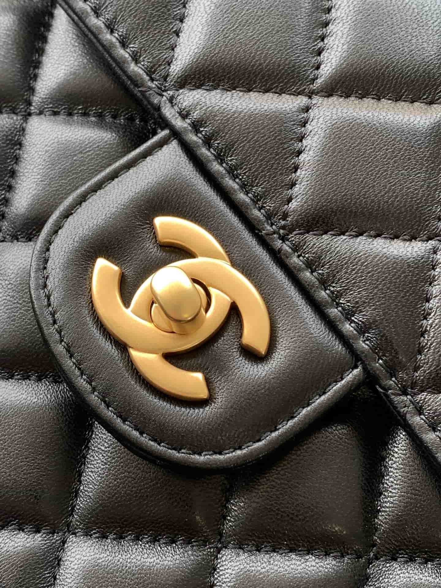 FLAP BAG WITH TOP HANDLE Lambskin Gold-Metal AS5356 Black A