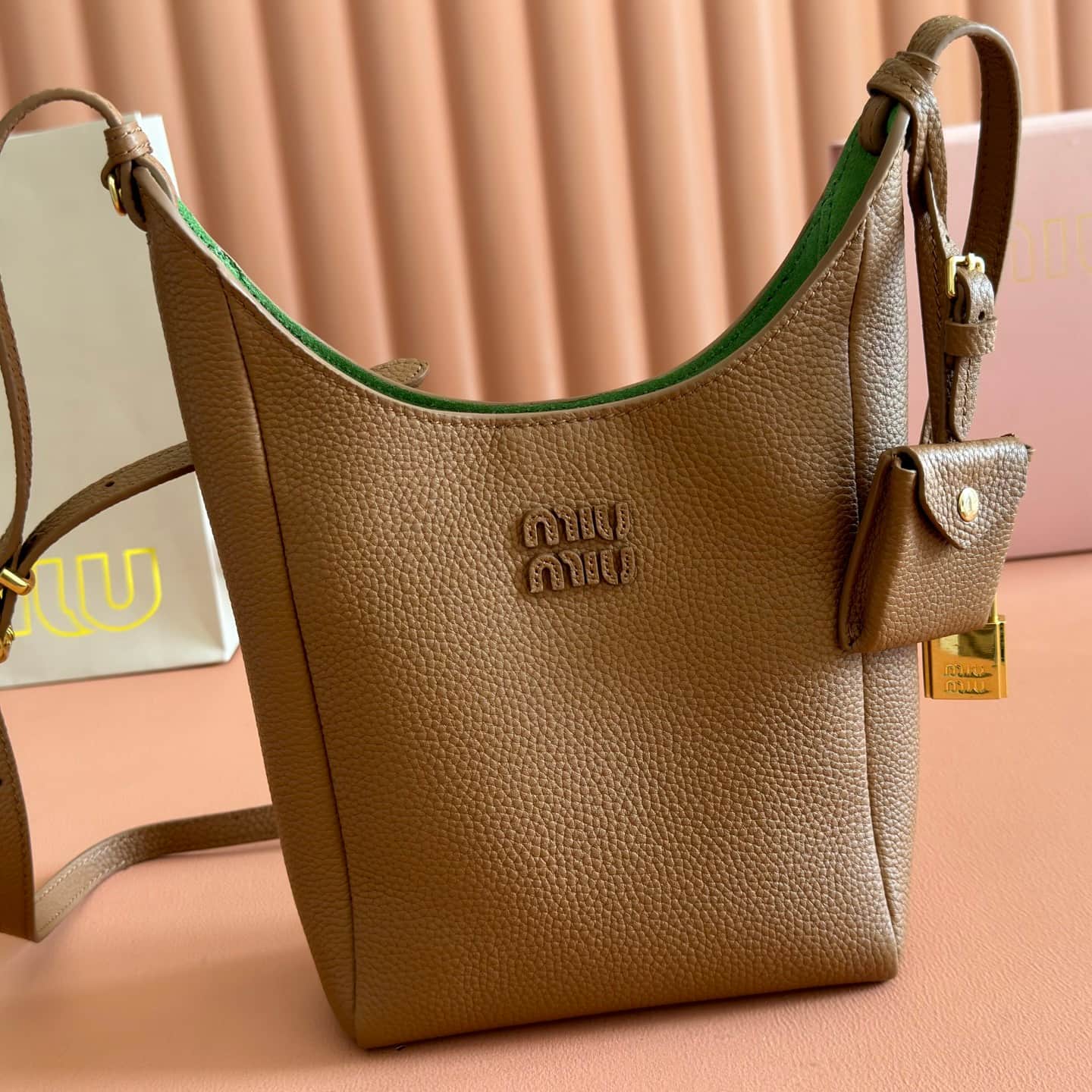 Miu Miu brown leather bucket crossbody bag 5be098 TOP