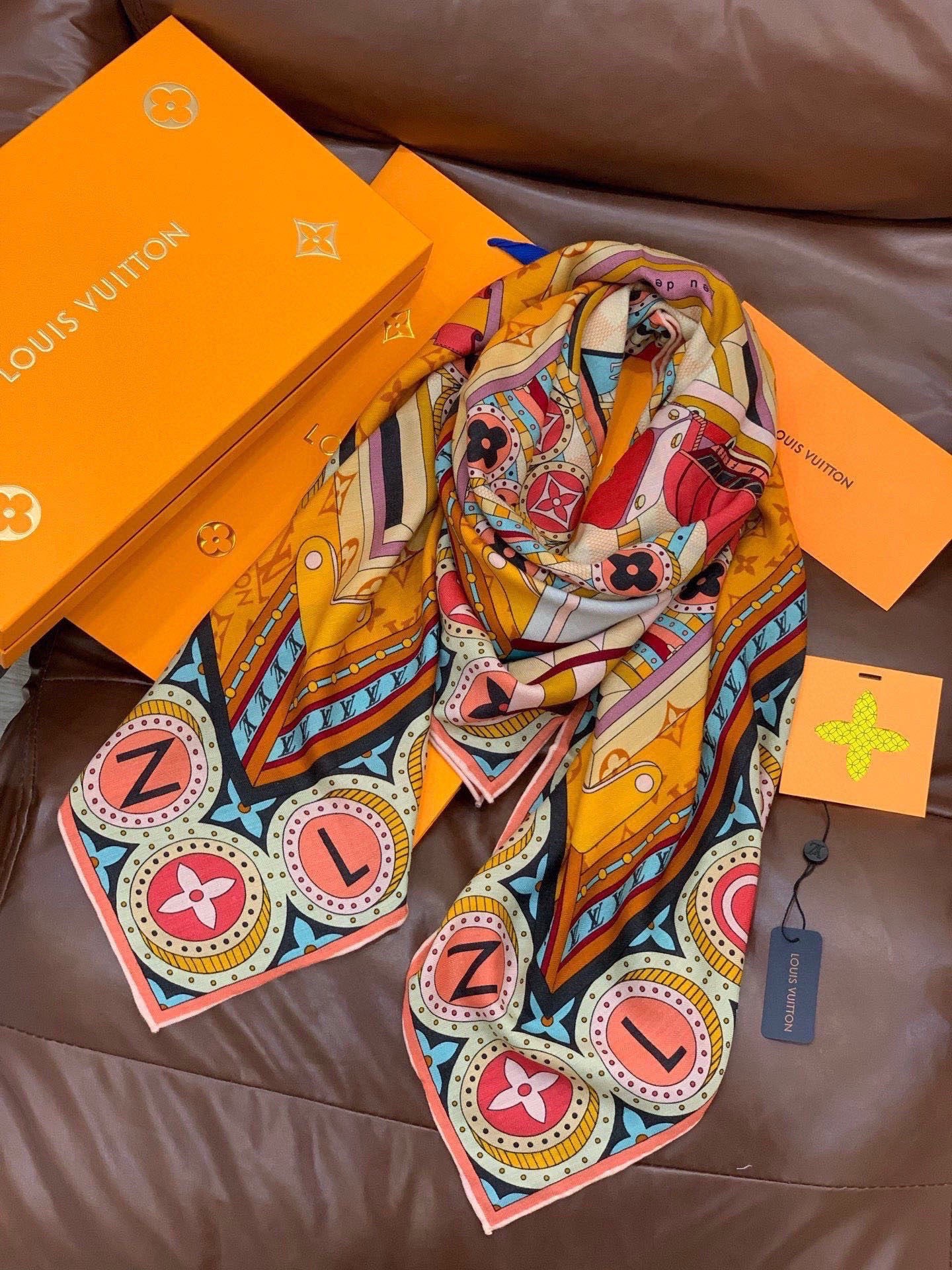 Louis Vuitton Jeu de Voyage square scarf