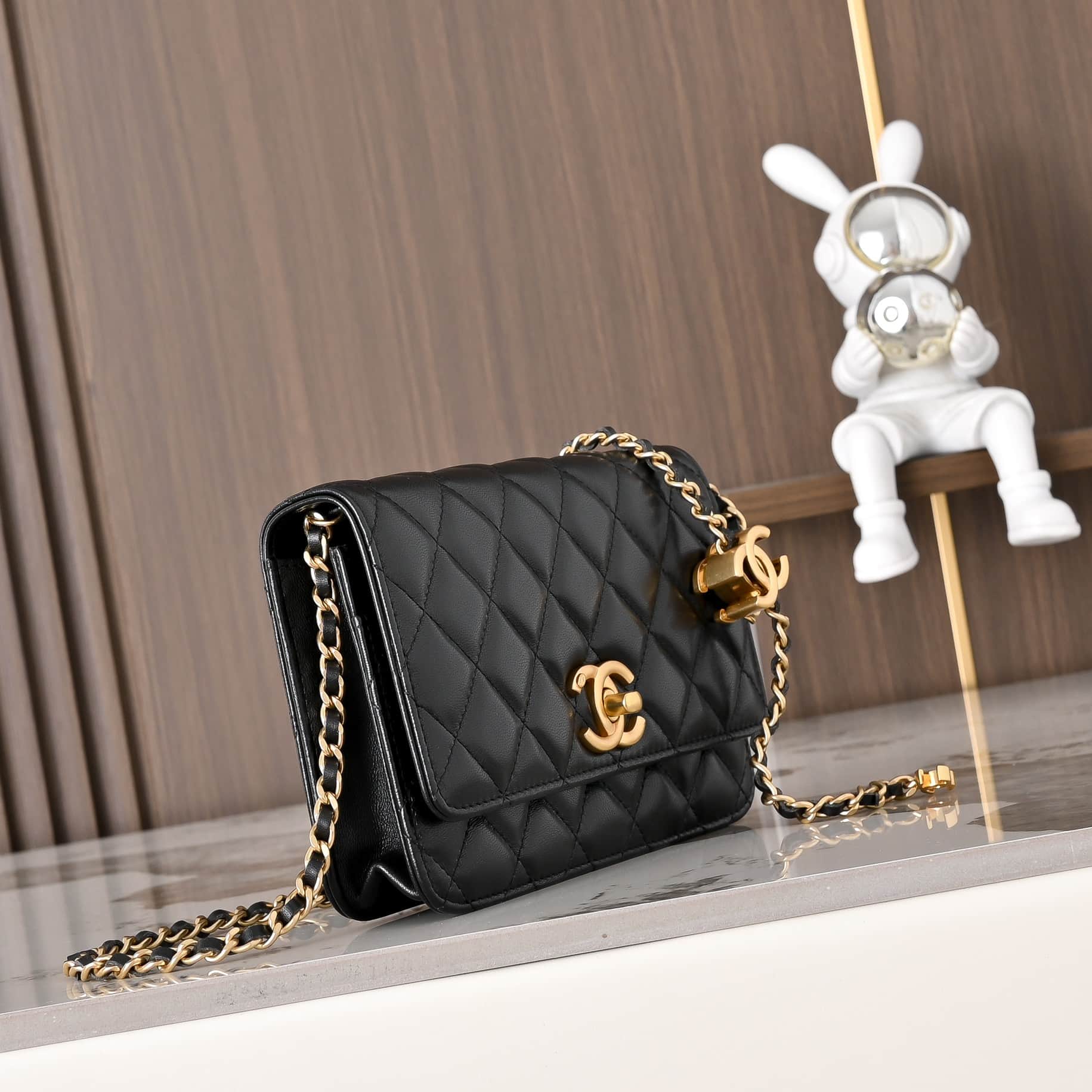 Chanel Wallet on Chain Quilted Leather  & Gold-Tone Metal Black AP3938 High