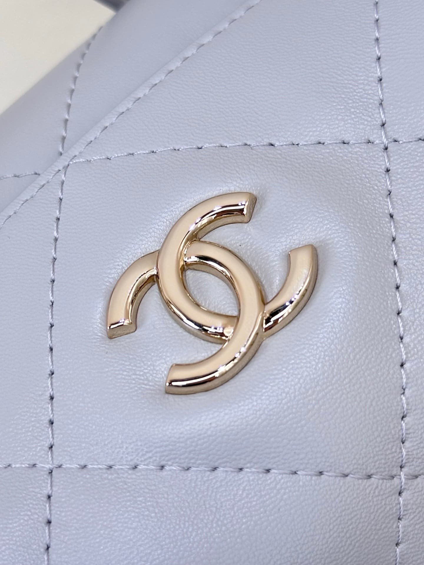 Chanel Hobo Bag Shiny Lambskin & Gold-Tone Metal AS6138 Light Blue TOP