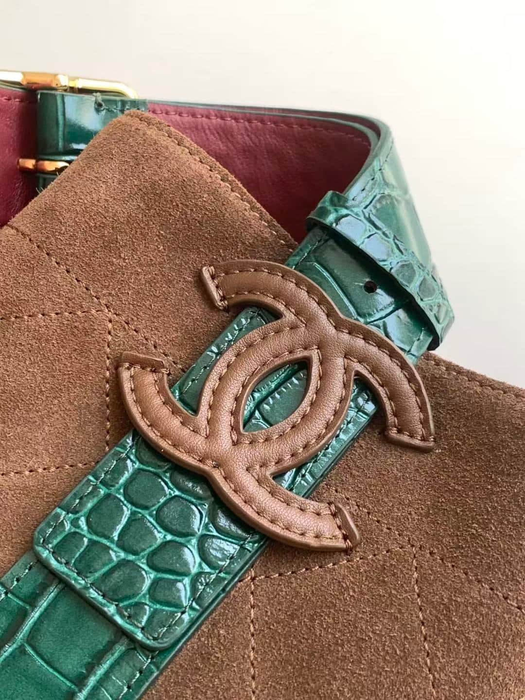 Chanel Small Bucket Bag Suede Calfskin & Gold-Tone Metal Coffee AS6584 A