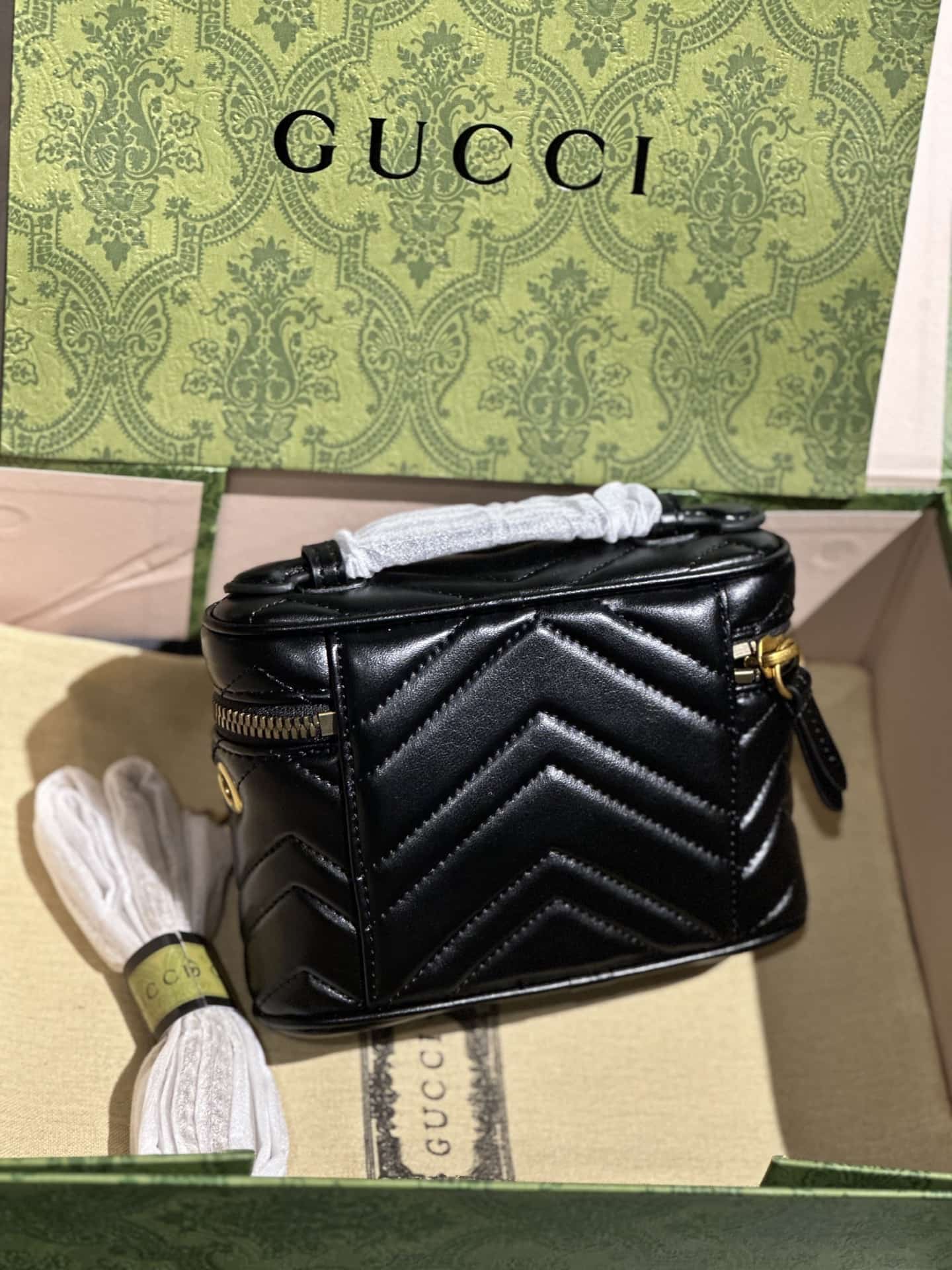 GUCCI GG MARMONT MINI TOP HANDLE BAG 699515