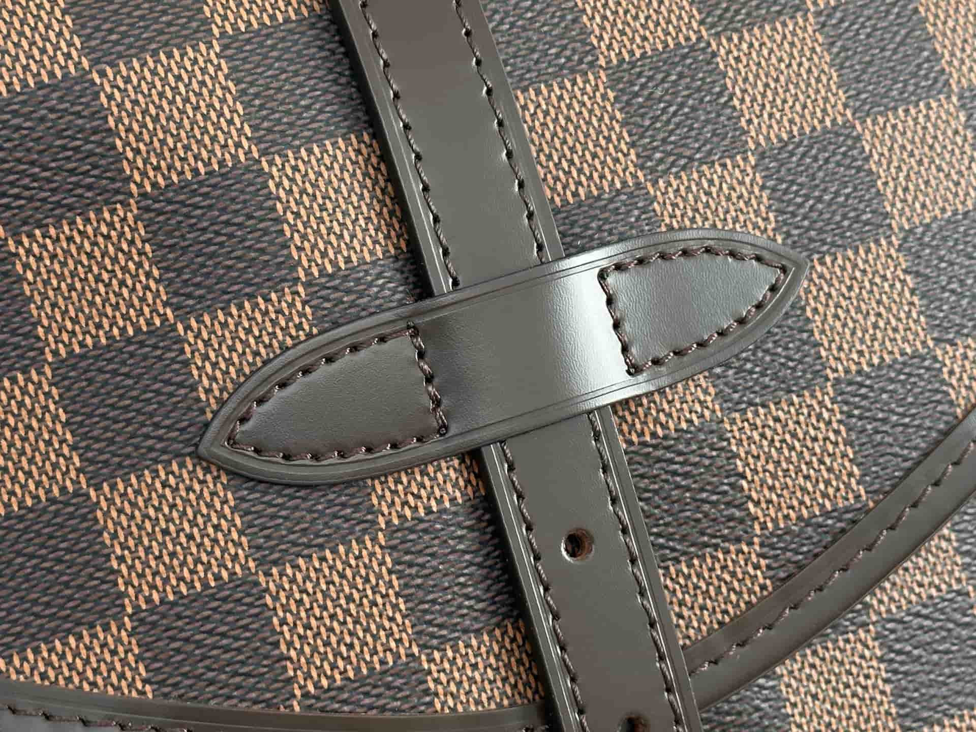 Louis Vuitton Damier Ebene Saumur messenger bag N48080 High