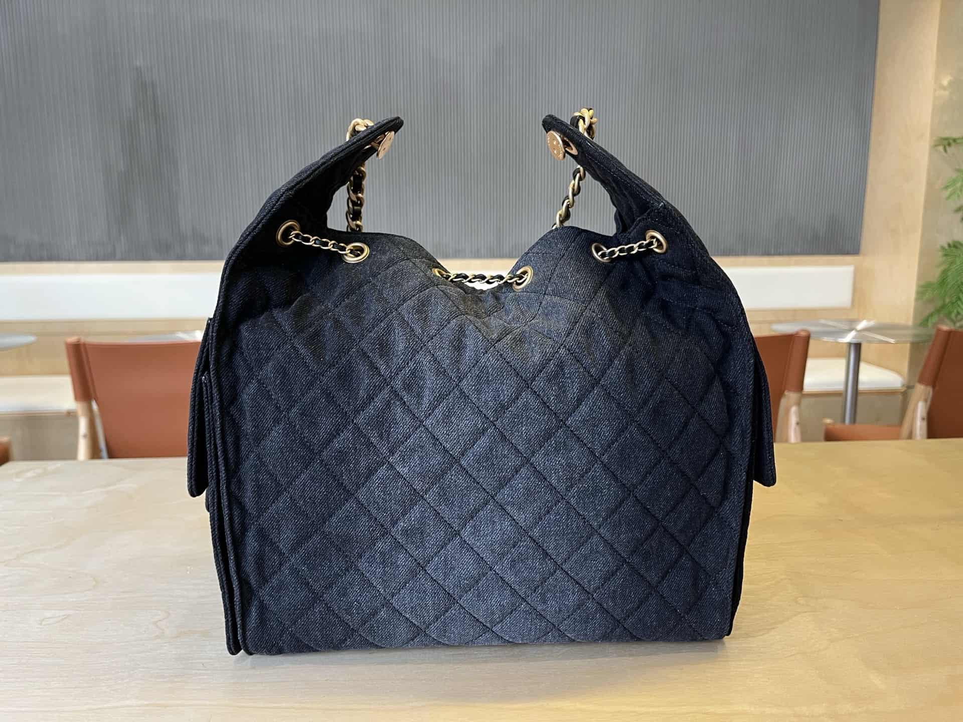 Chanel 25 Medium Hobo Medium handbag AS5311 Denim & Gold-tone Metal Black A