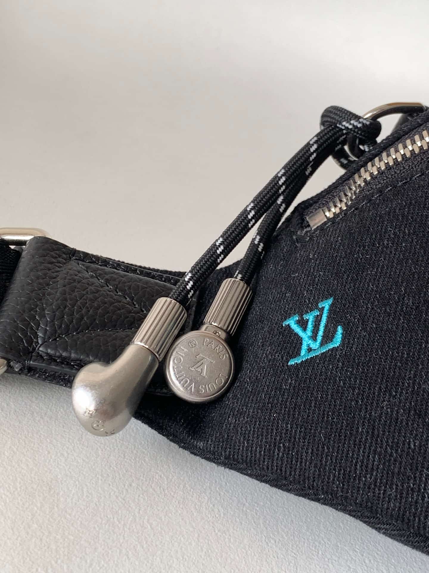 Louis Vuitton Rush Bumbag Black-washed denim M13961 High