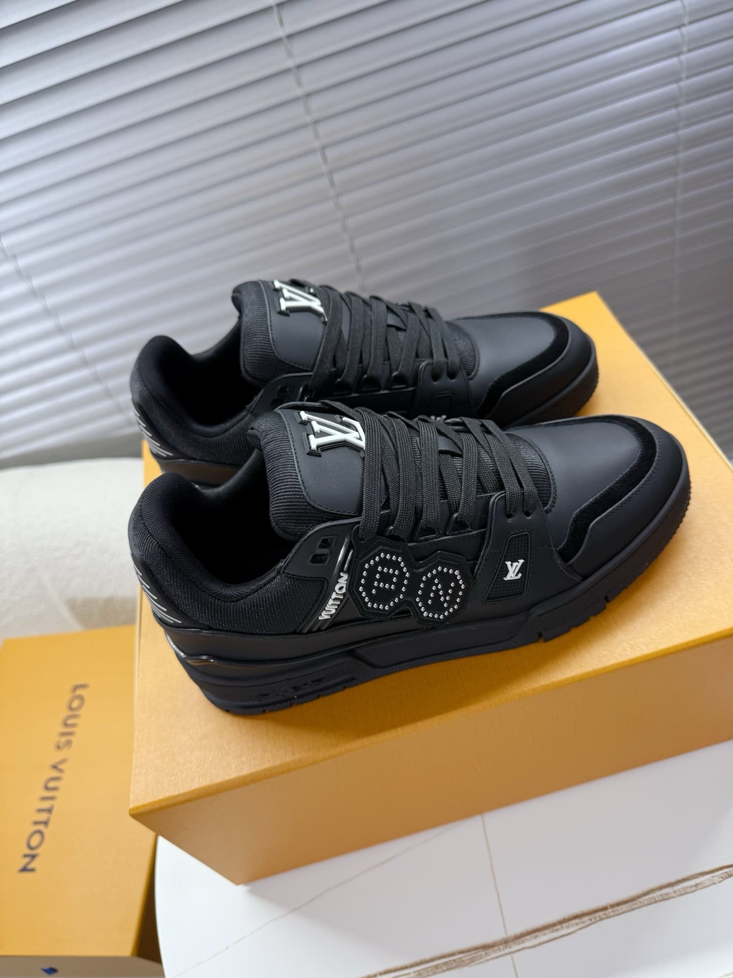 Louis Vuitton Sneaker shoes Women LV trainer