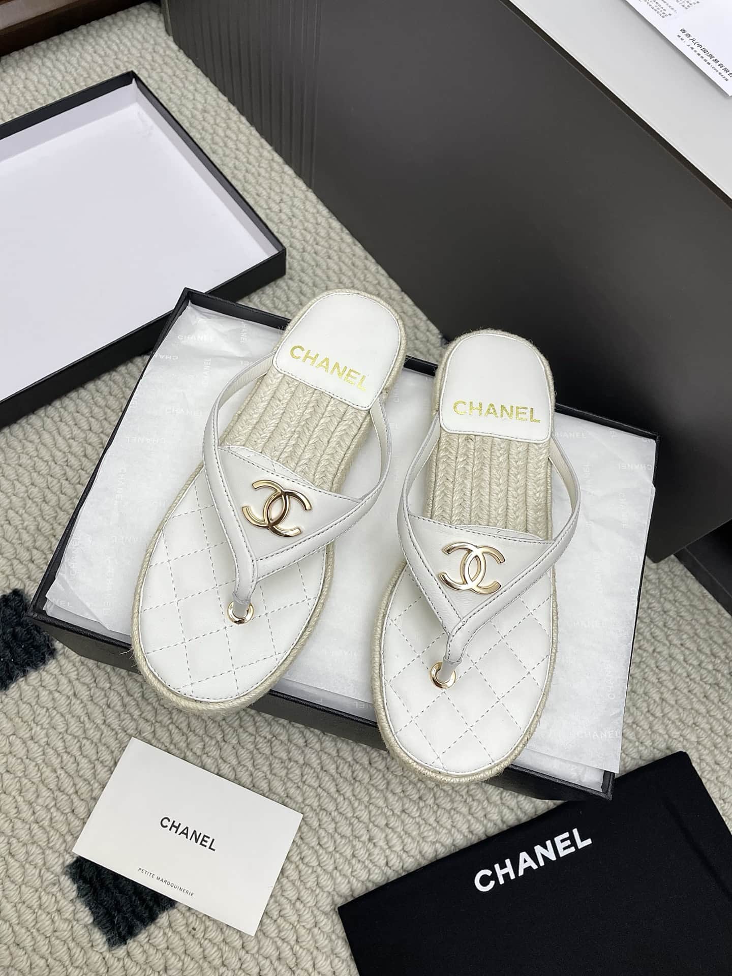 Chanel Pool Thong mules Women