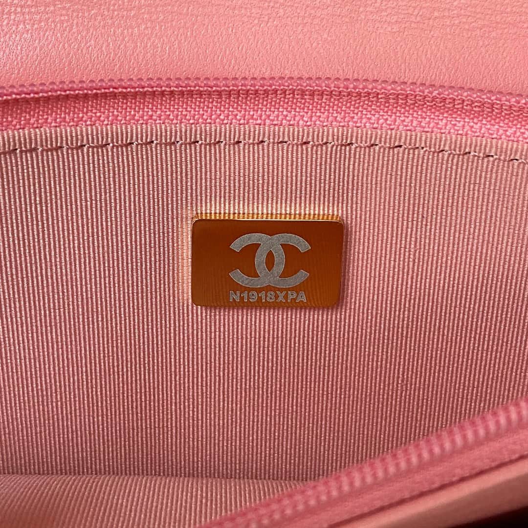 Chanel Wallet on Chain AP3504 Lambskin, Imitation Pearls, Strass & Gold-Tone Metal Pink A