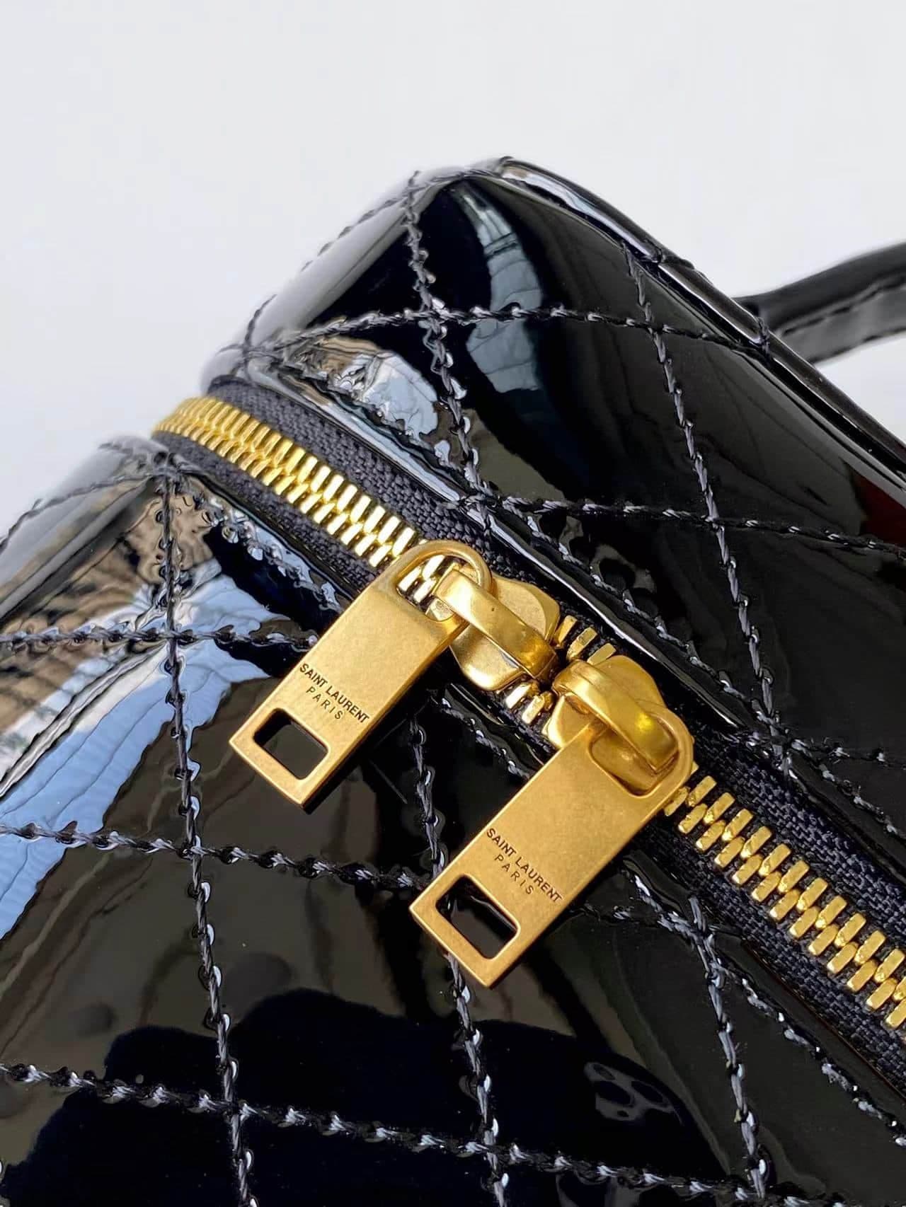 GABY VANITY BAG In Patent Leather Black High